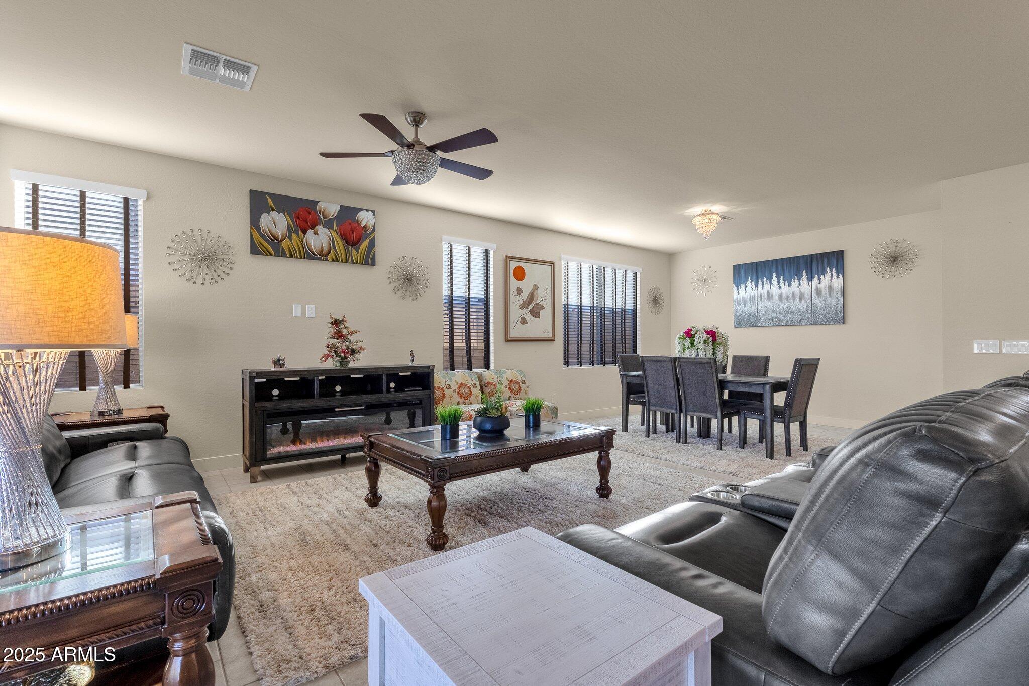 1520 W Sonoqui Boulevard