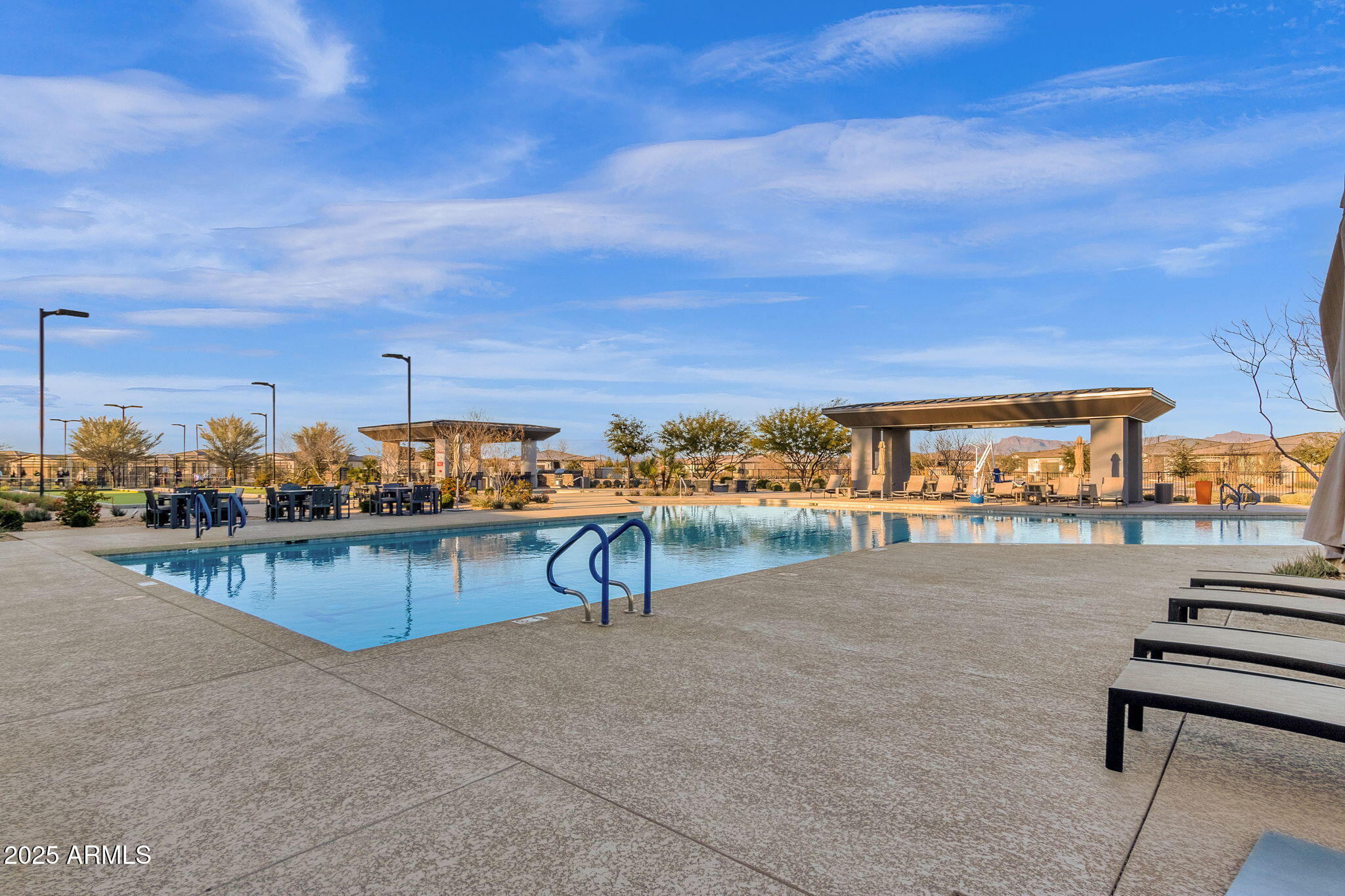 1520 W Sonoqui Boulevard