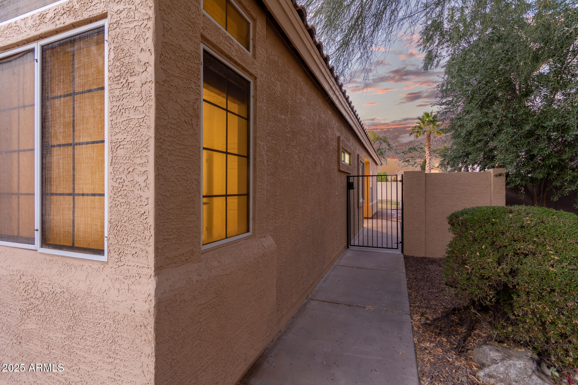 4322 E SOUTH FORK Drive