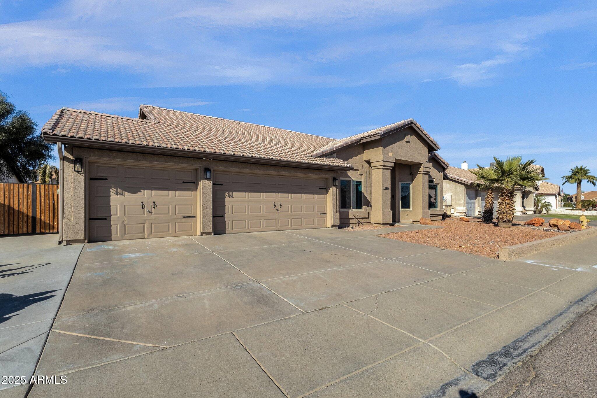 3844 W MISTY WILLOW Lane