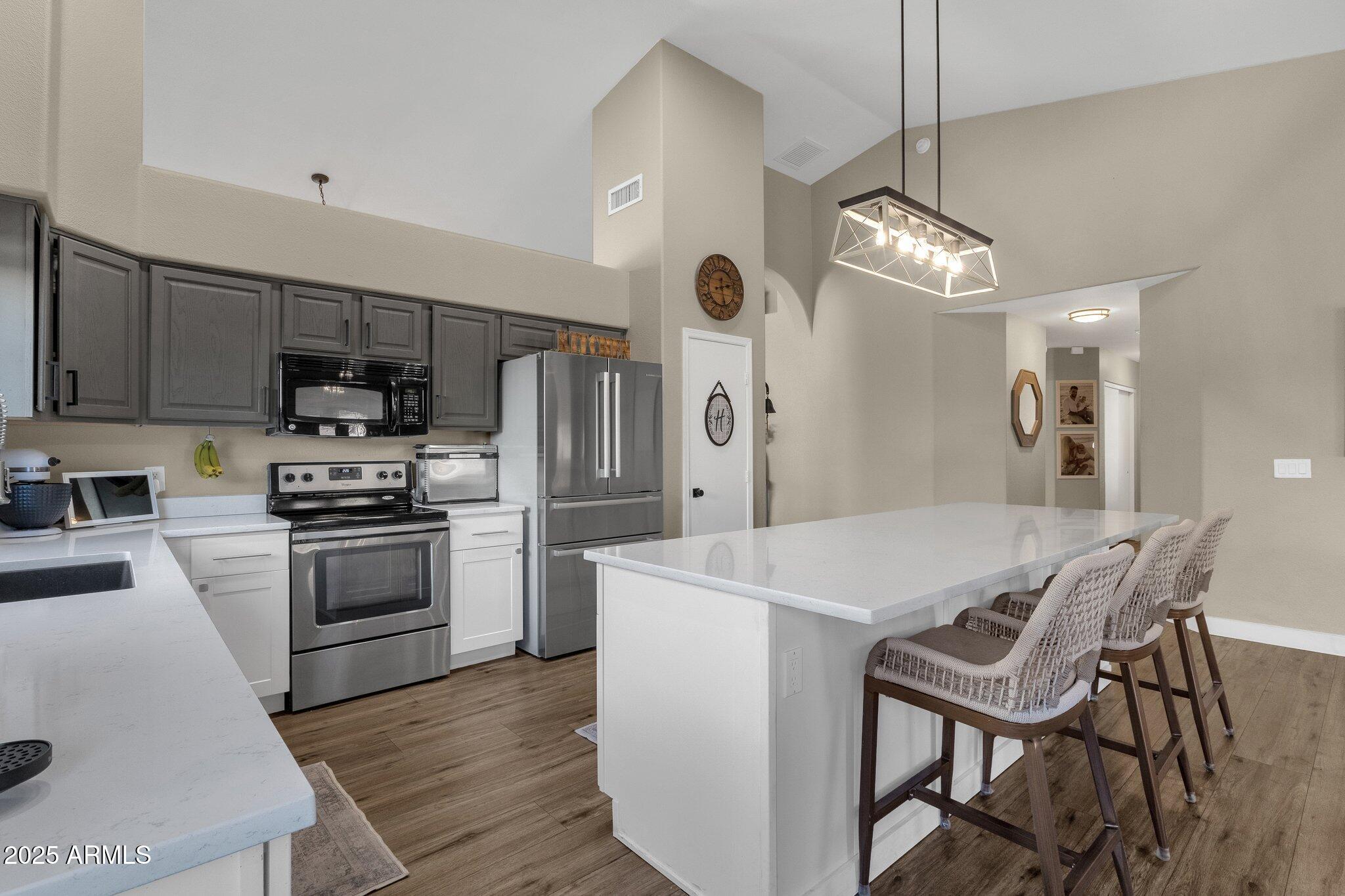 3844 W MISTY WILLOW Lane