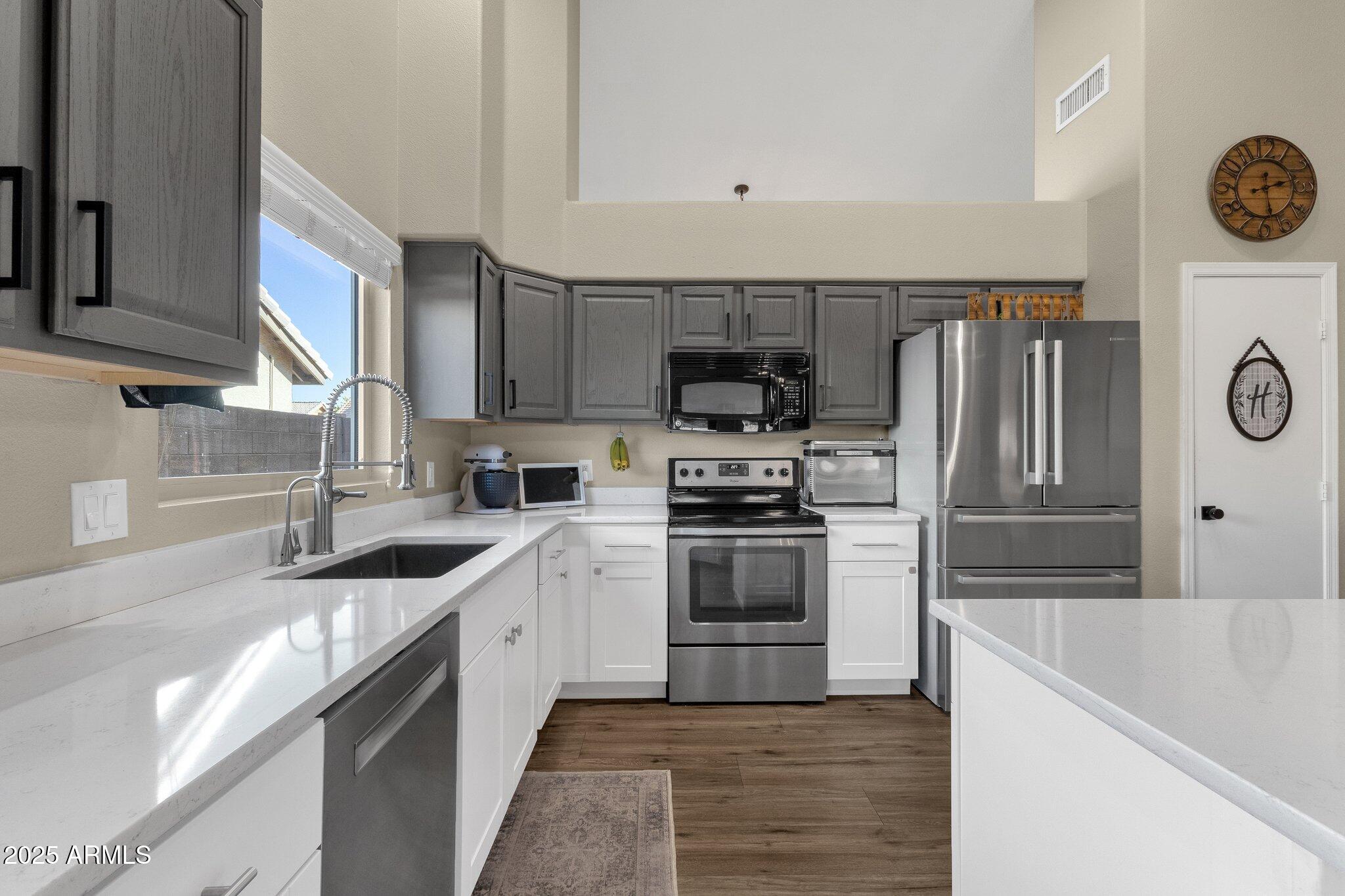 3844 W MISTY WILLOW Lane