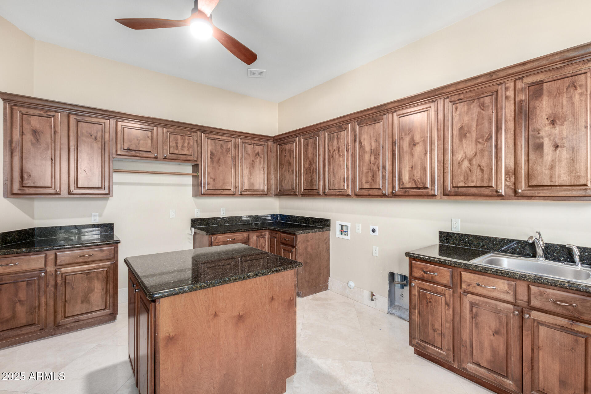 4208 N VIA COBRE Circle