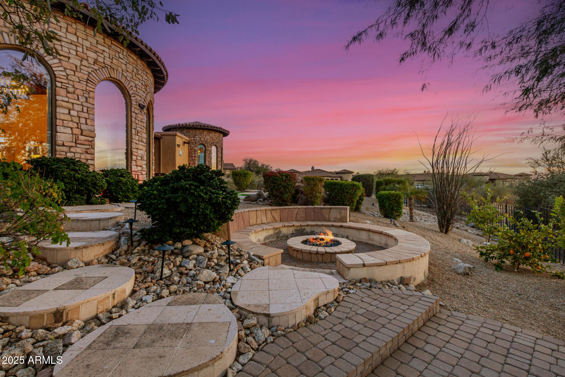 4208 N VIA COBRE Circle