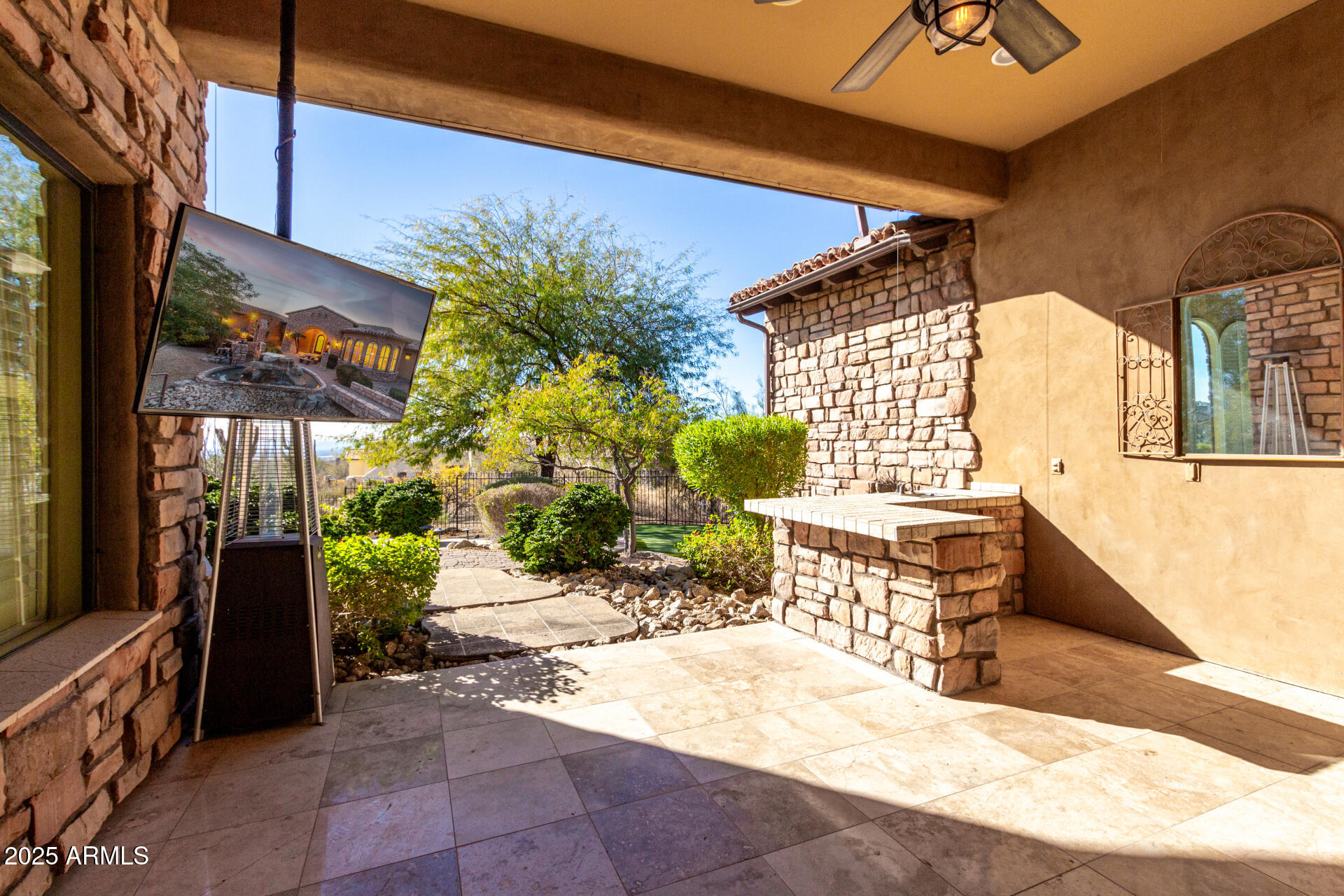 4208 N VIA COBRE Circle