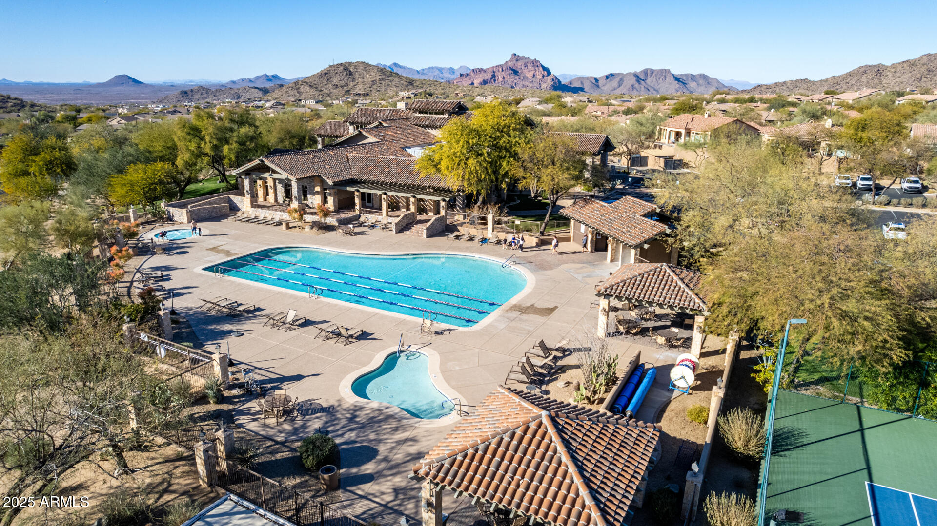 4208 N VIA COBRE Circle