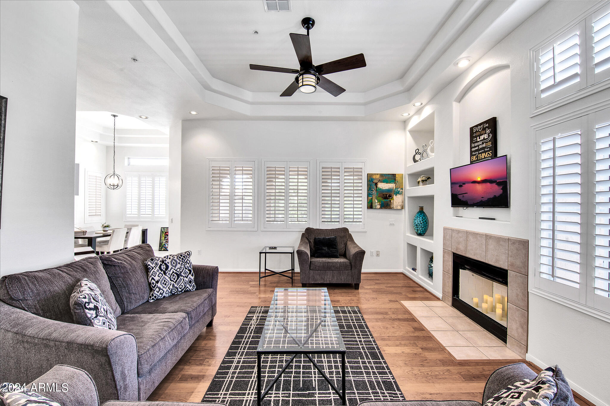 8245 E BELL Road 209