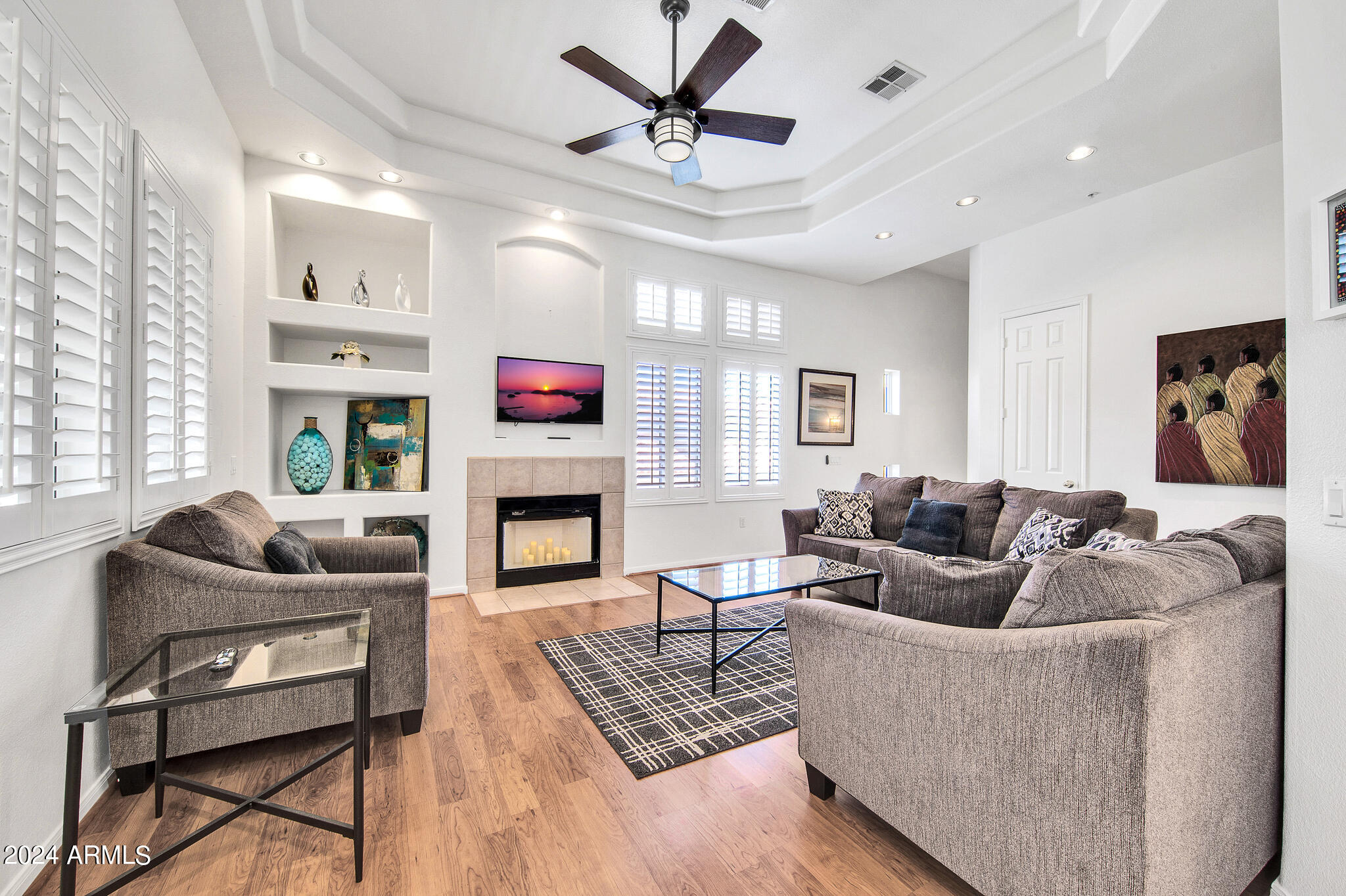 8245 E BELL Road 209