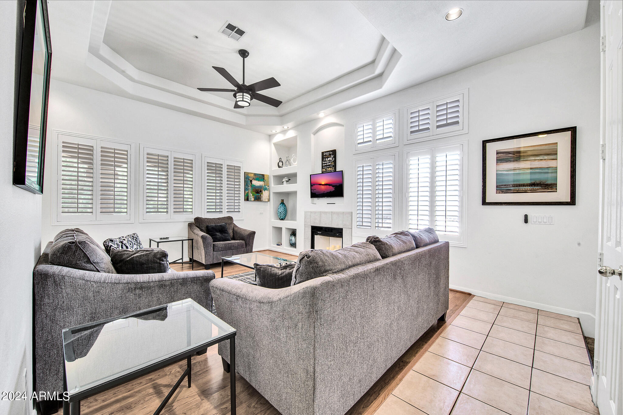 8245 E BELL Road 209