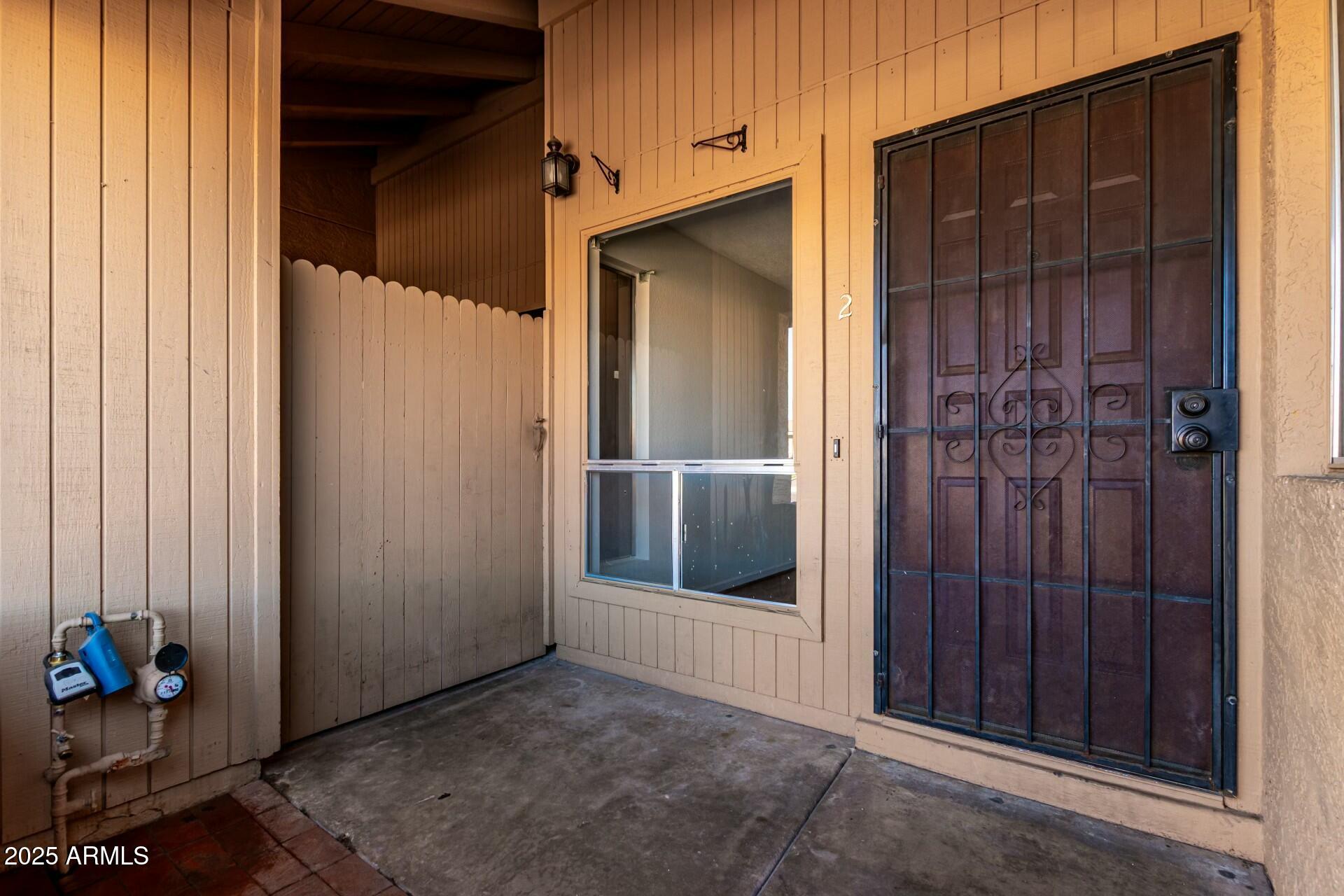 501 W HONONEGH Drive 2