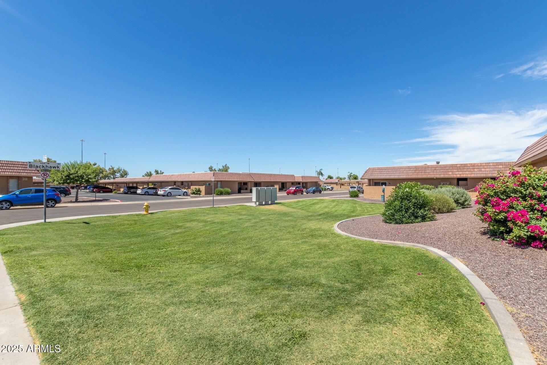 501 W HONONEGH Drive 2