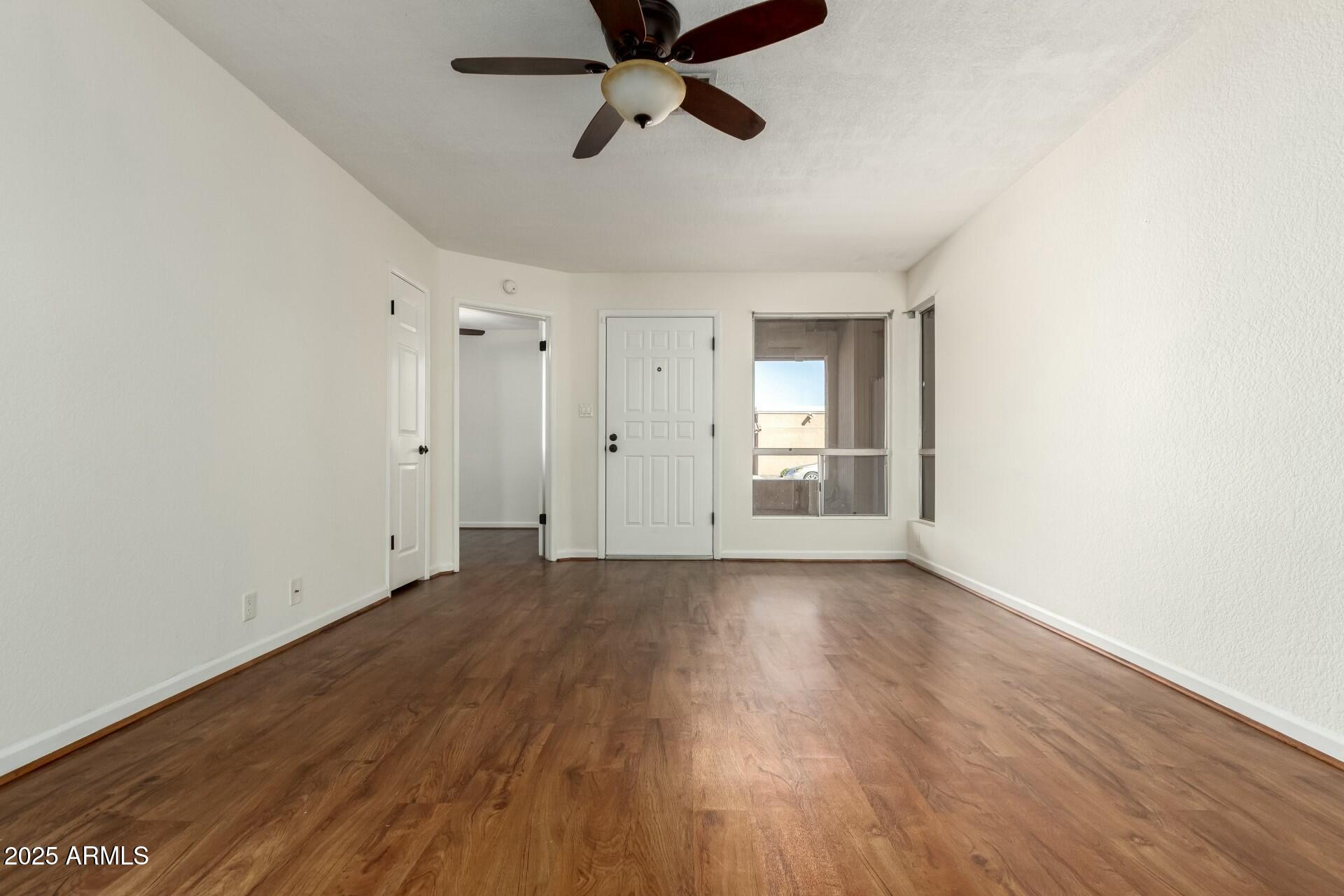 501 W HONONEGH Drive 2
