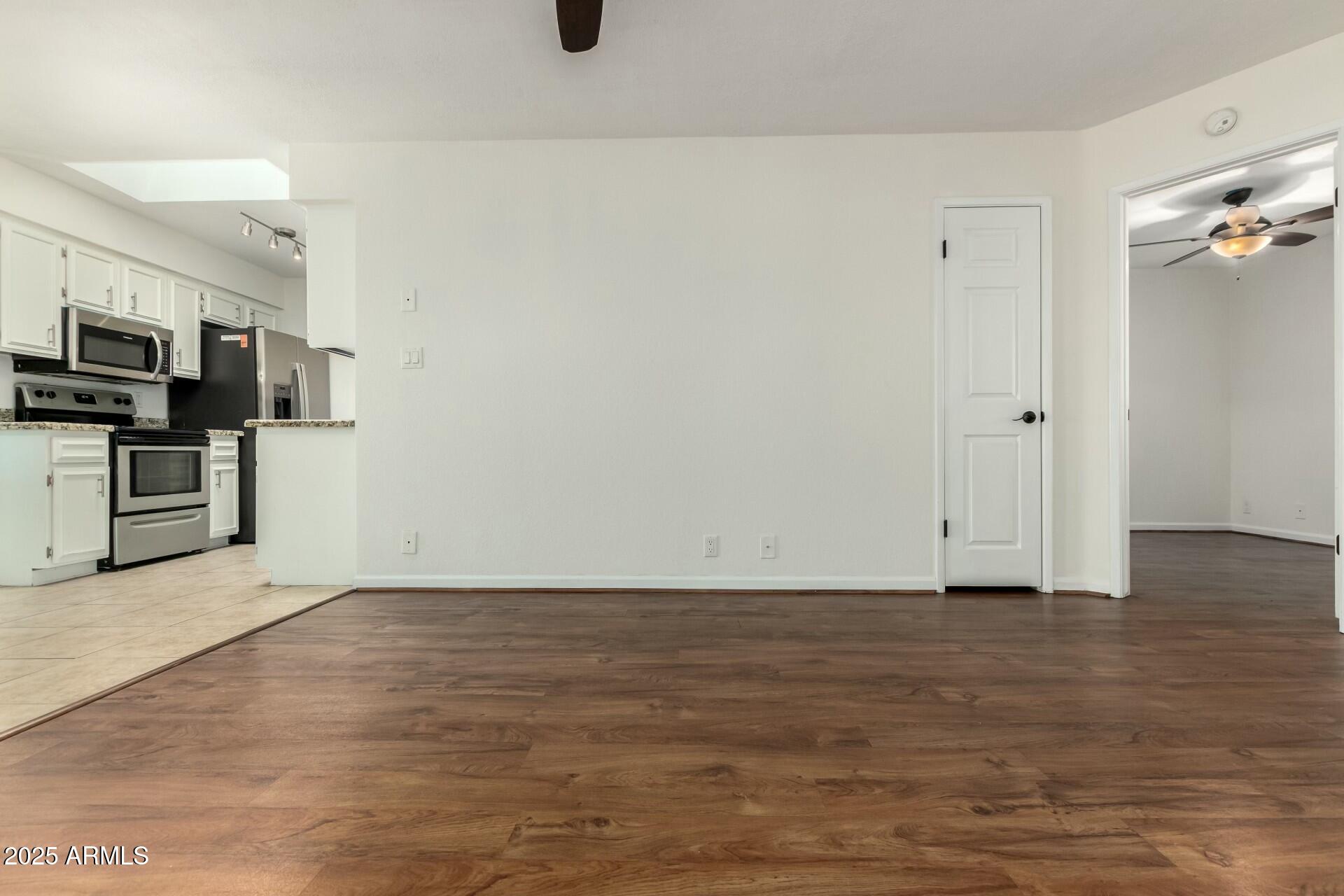 501 W HONONEGH Drive 2