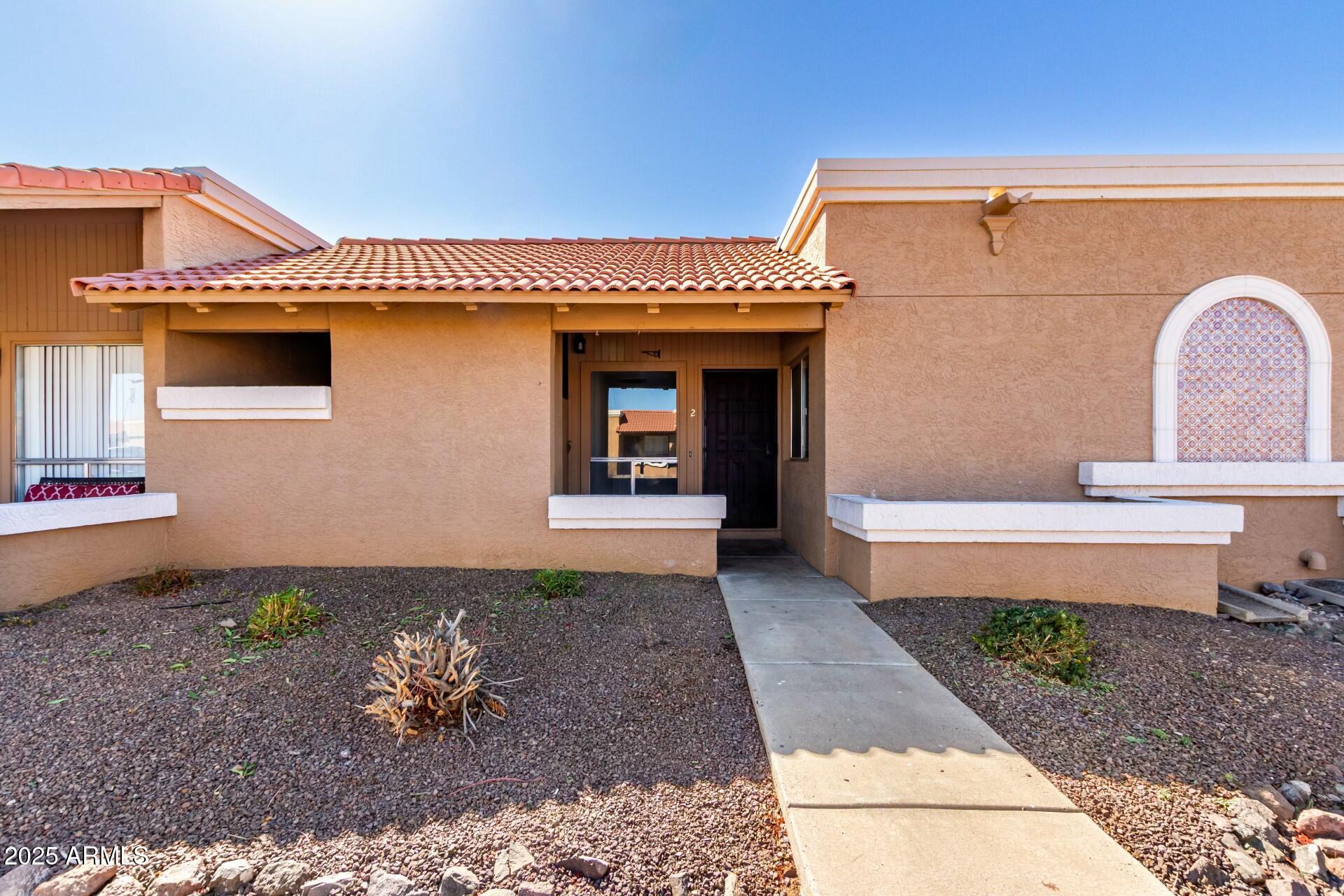 501 W HONONEGH Drive 2