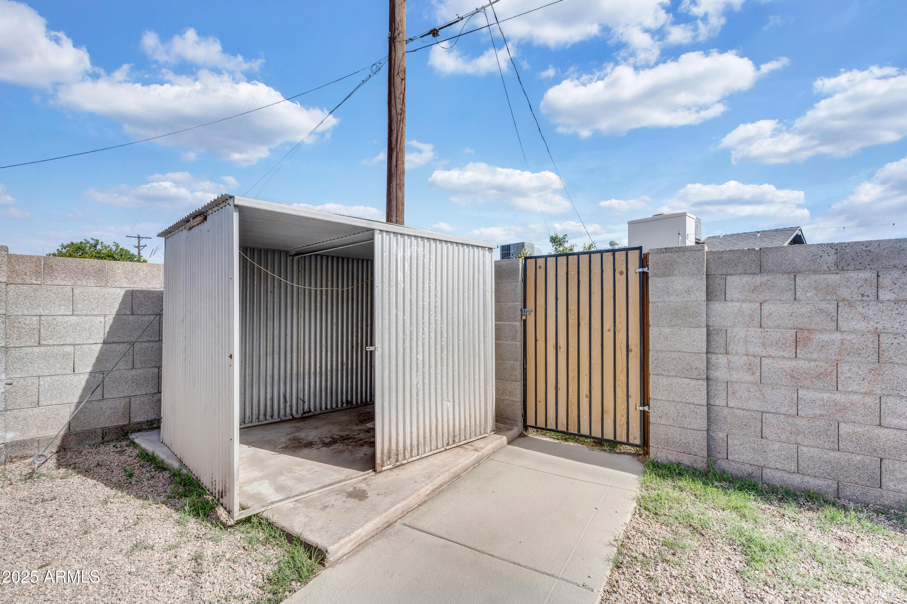 7745 N 33RD Avenue