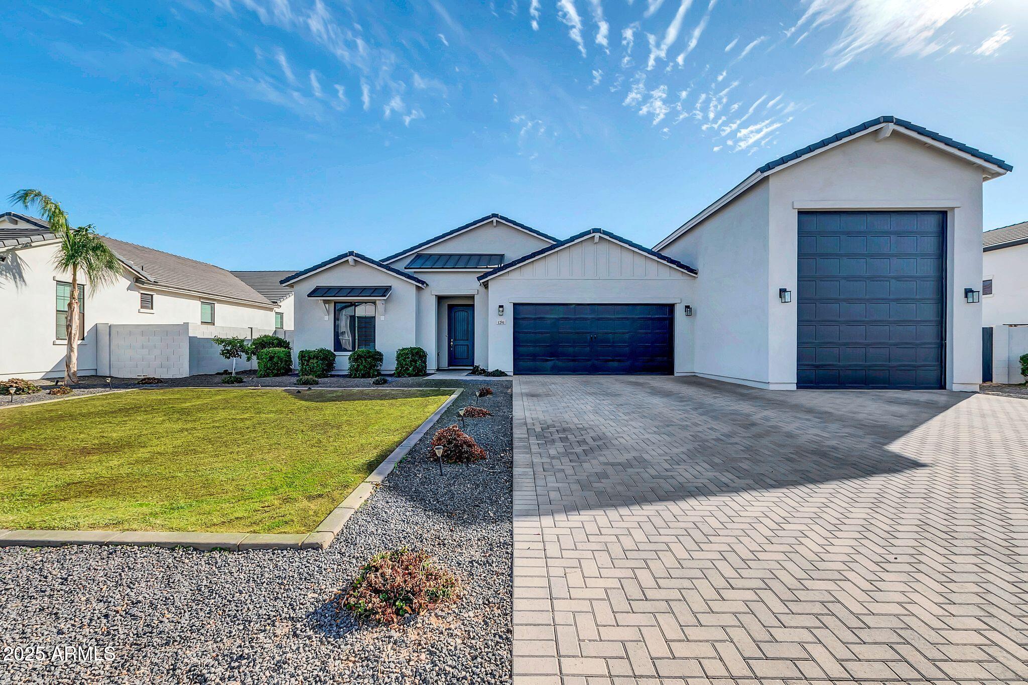 1291 E LA FORTUNA Court
