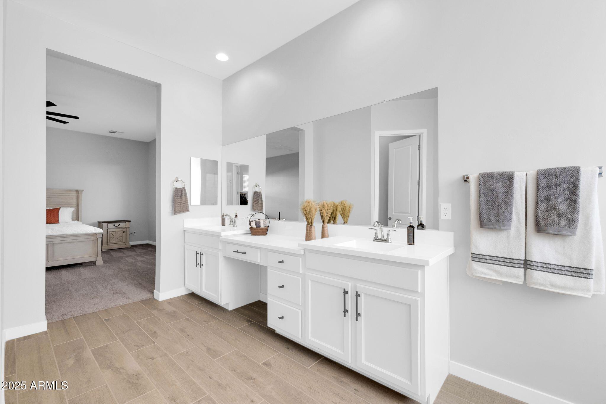1291 E LA FORTUNA Court