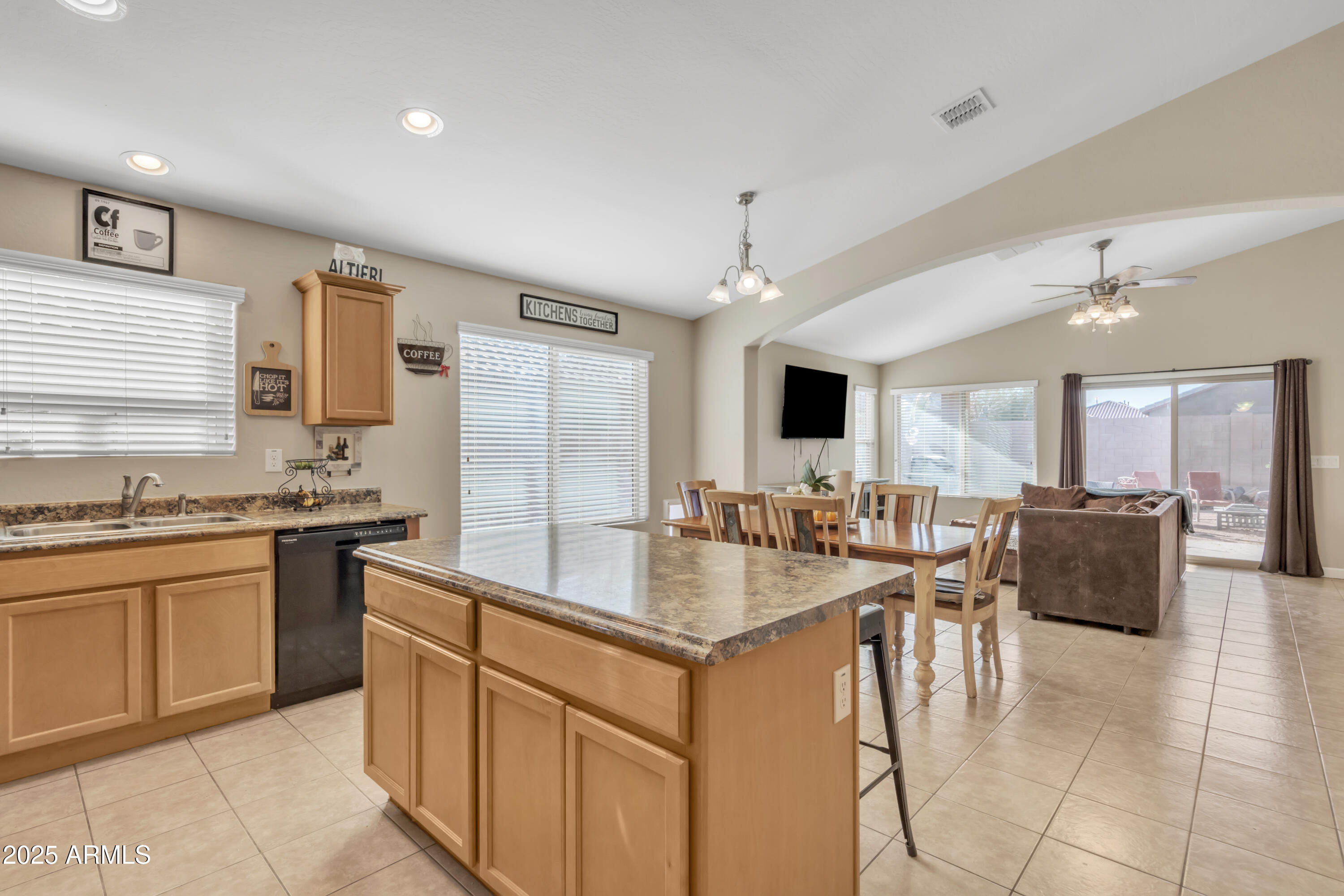 5653 E ATHENA Road