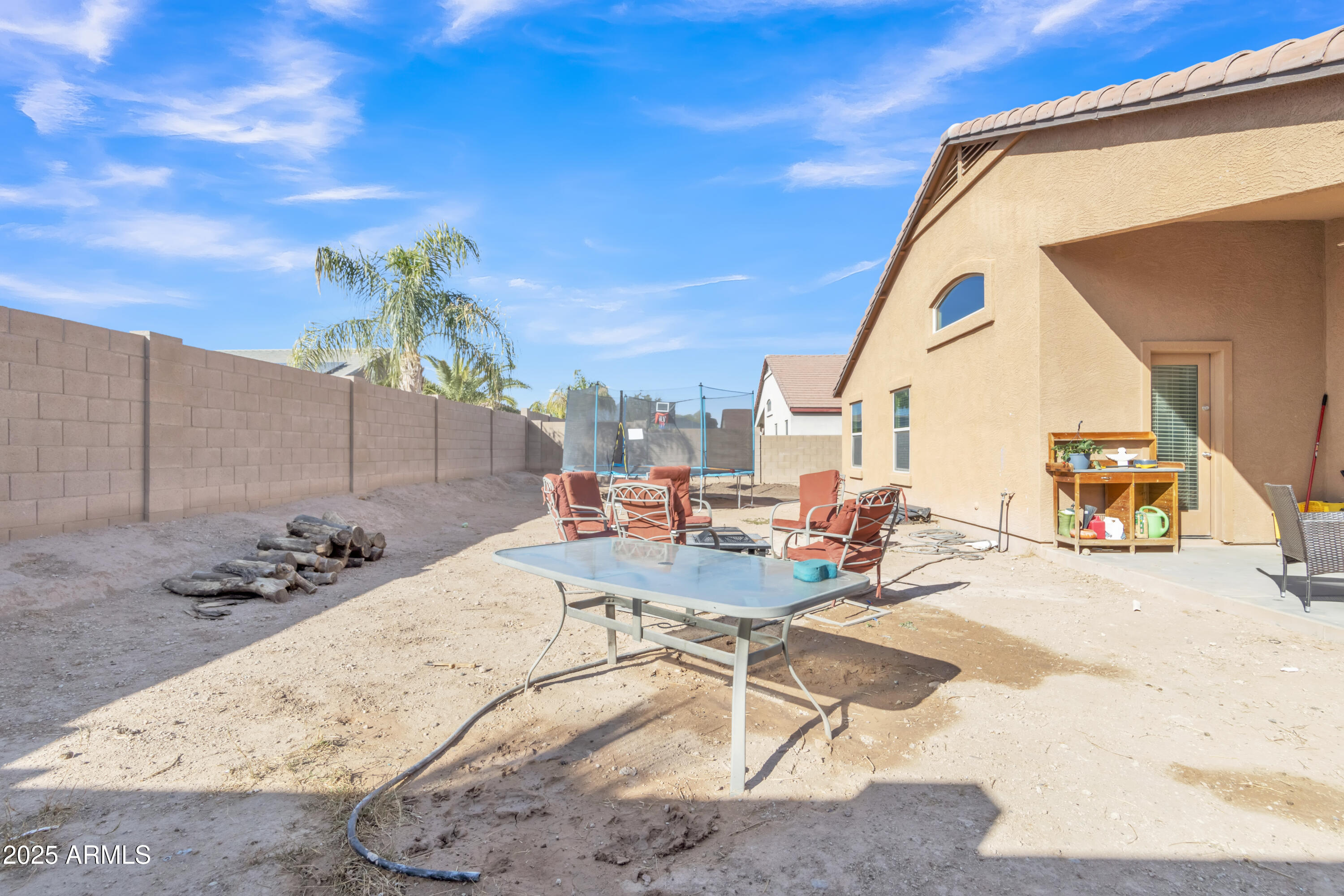 5653 E ATHENA Road