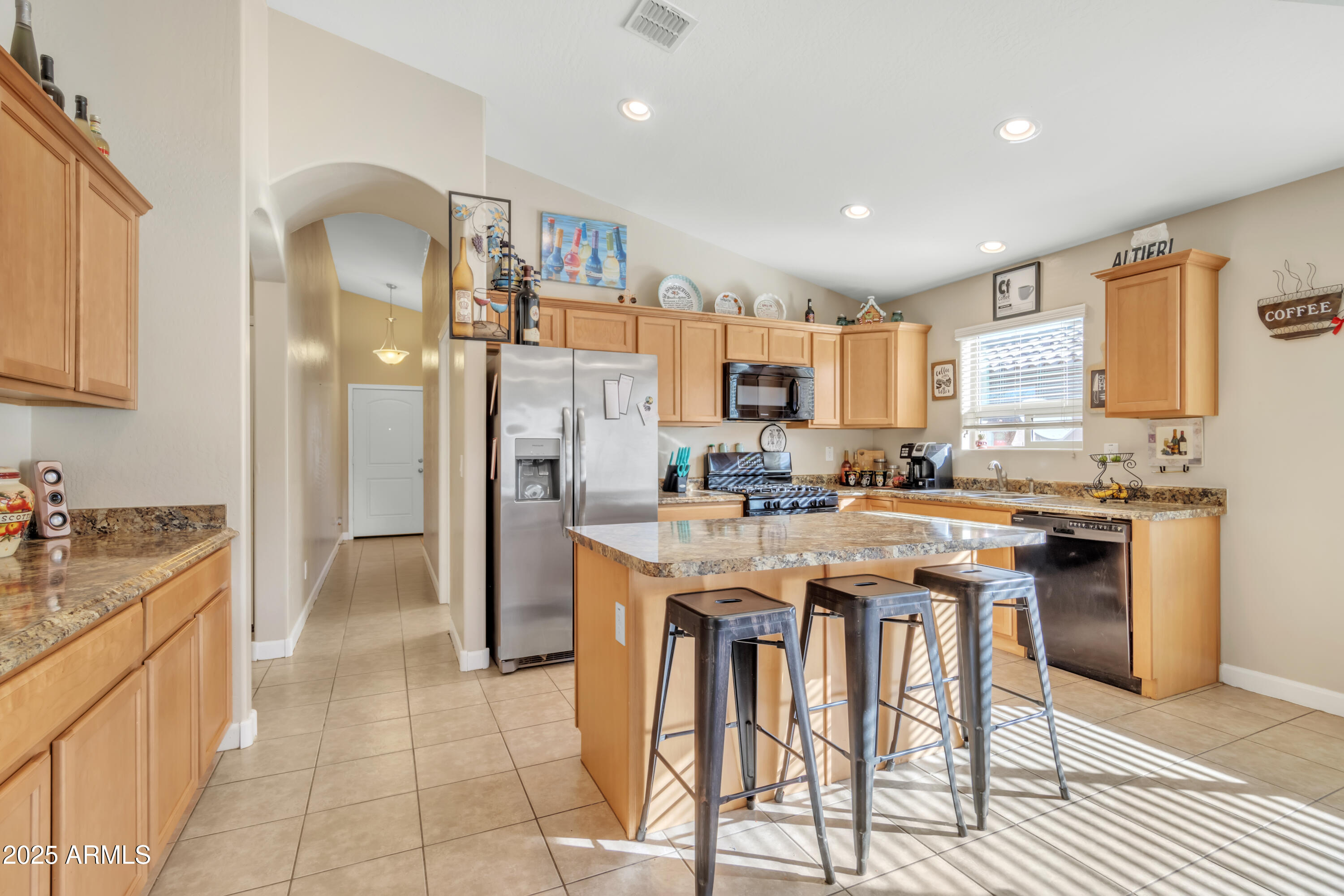 5653 E ATHENA Road