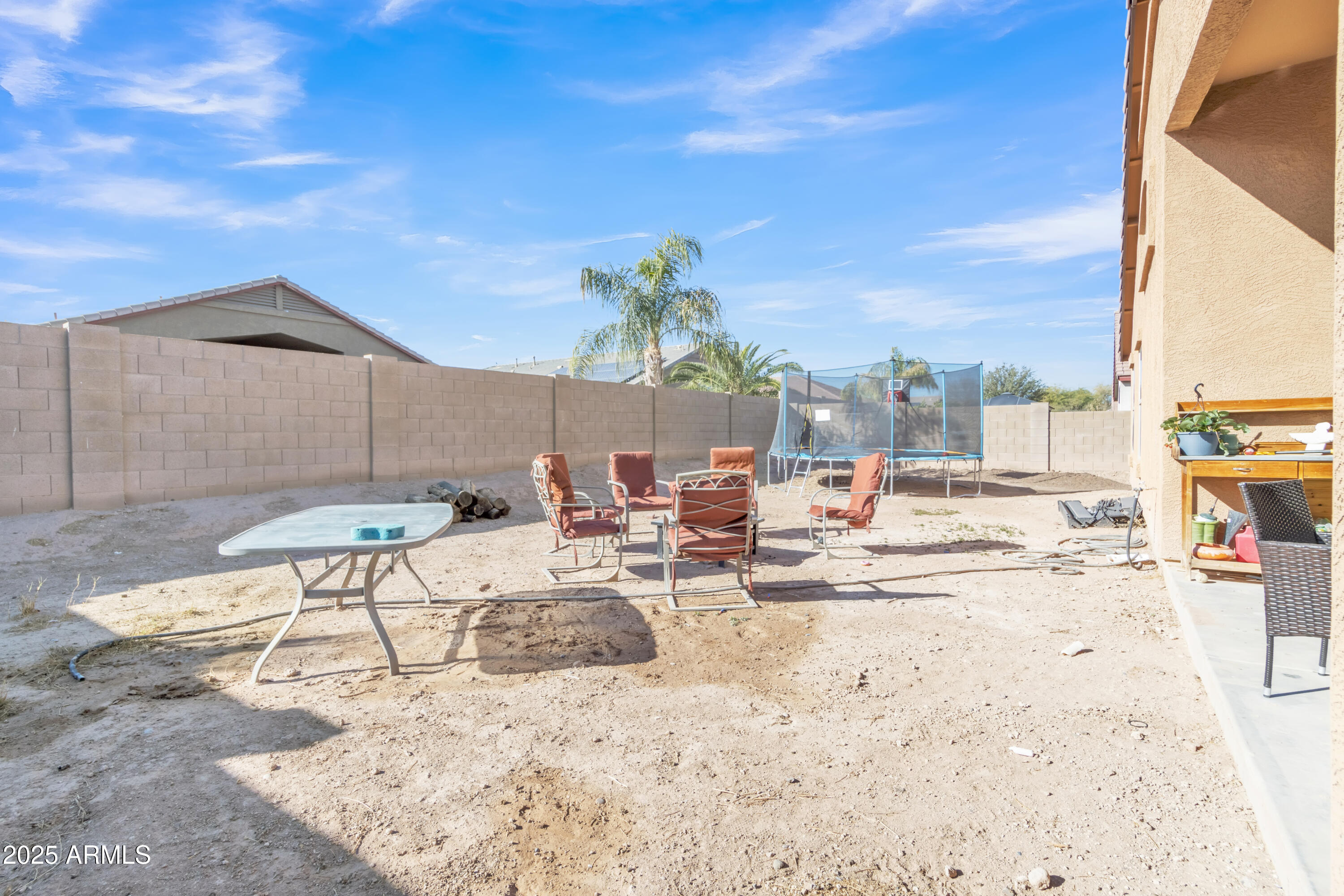 5653 E ATHENA Road