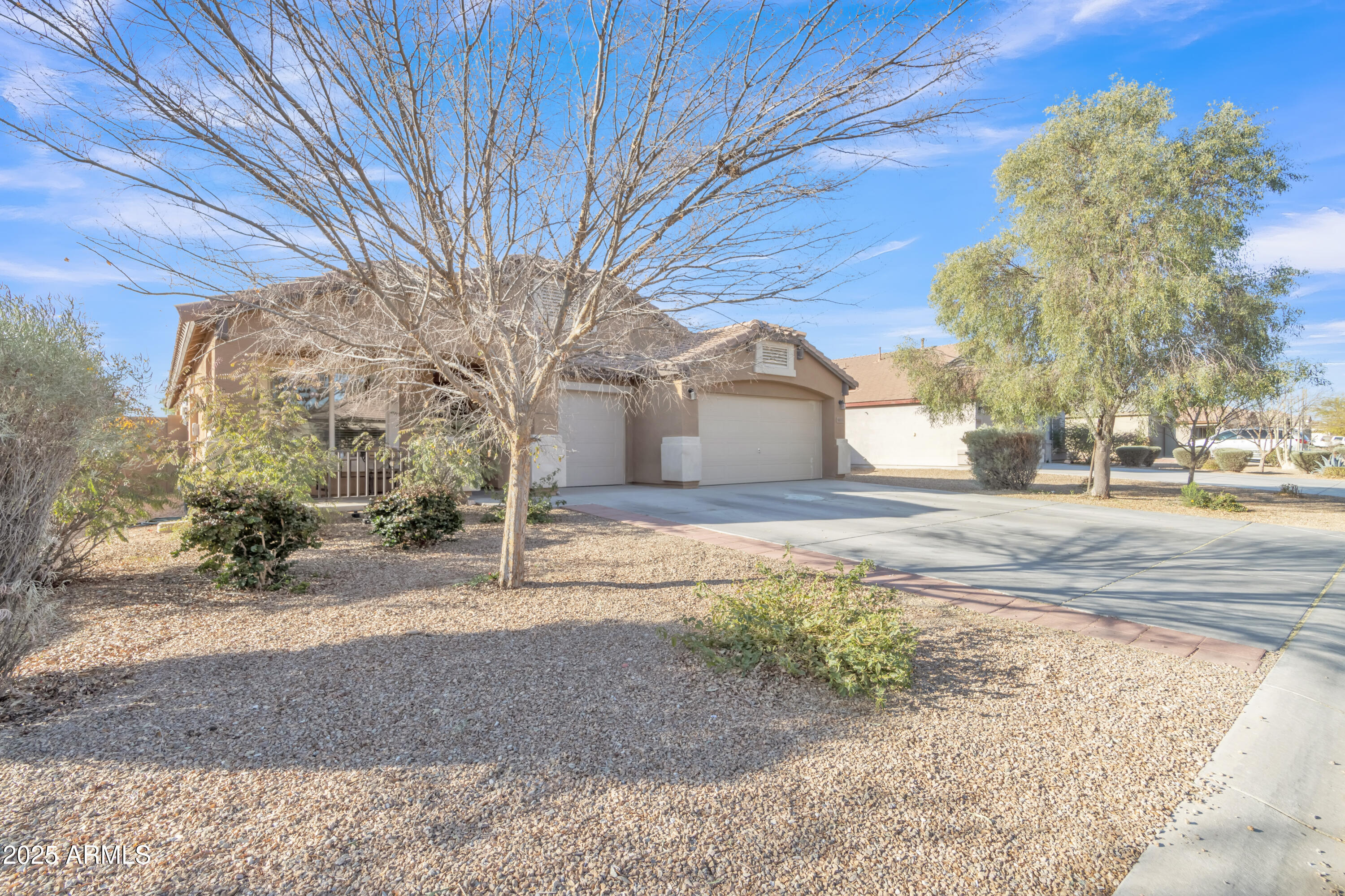 5653 E ATHENA Road