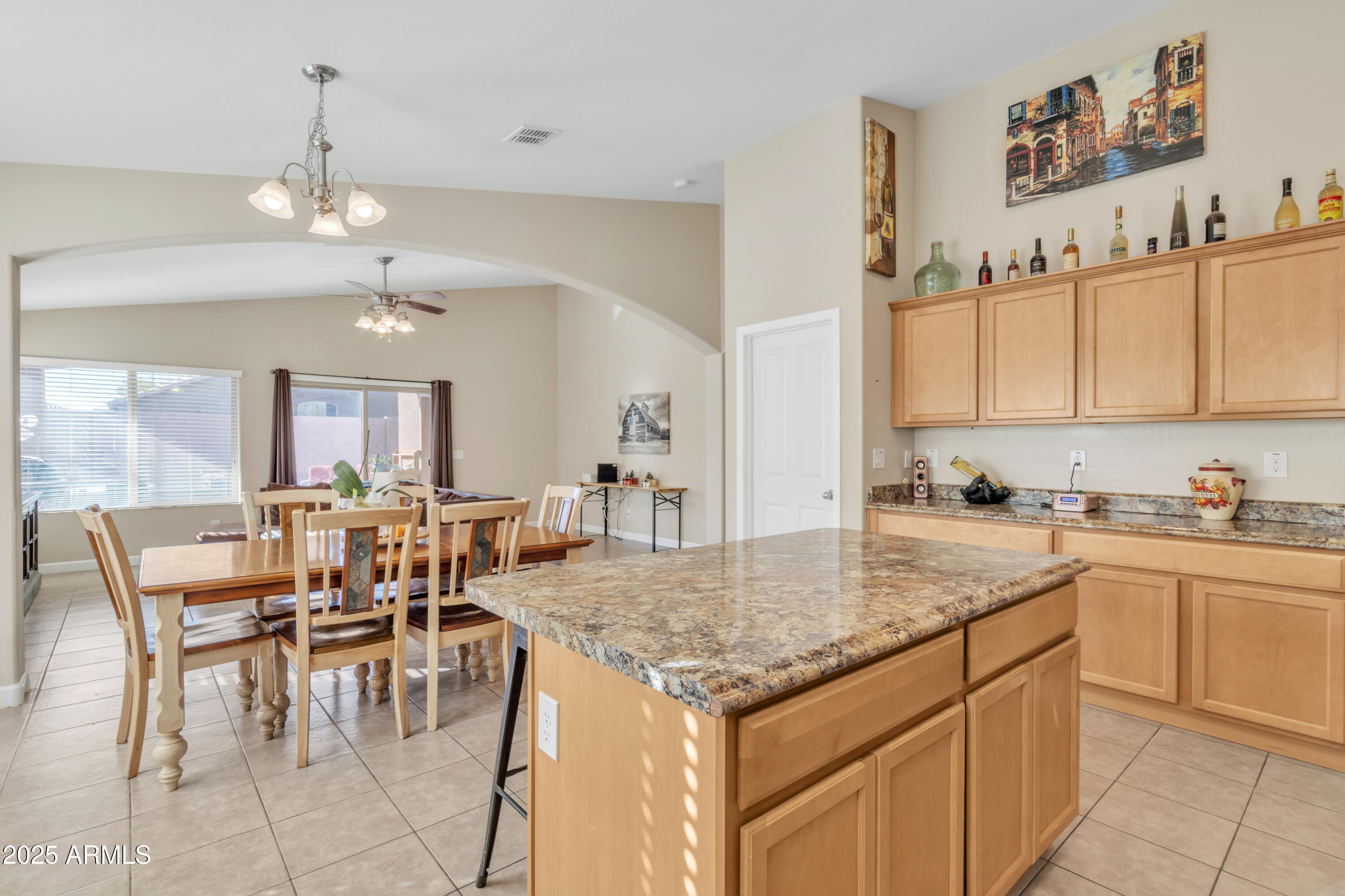 5653 E ATHENA Road