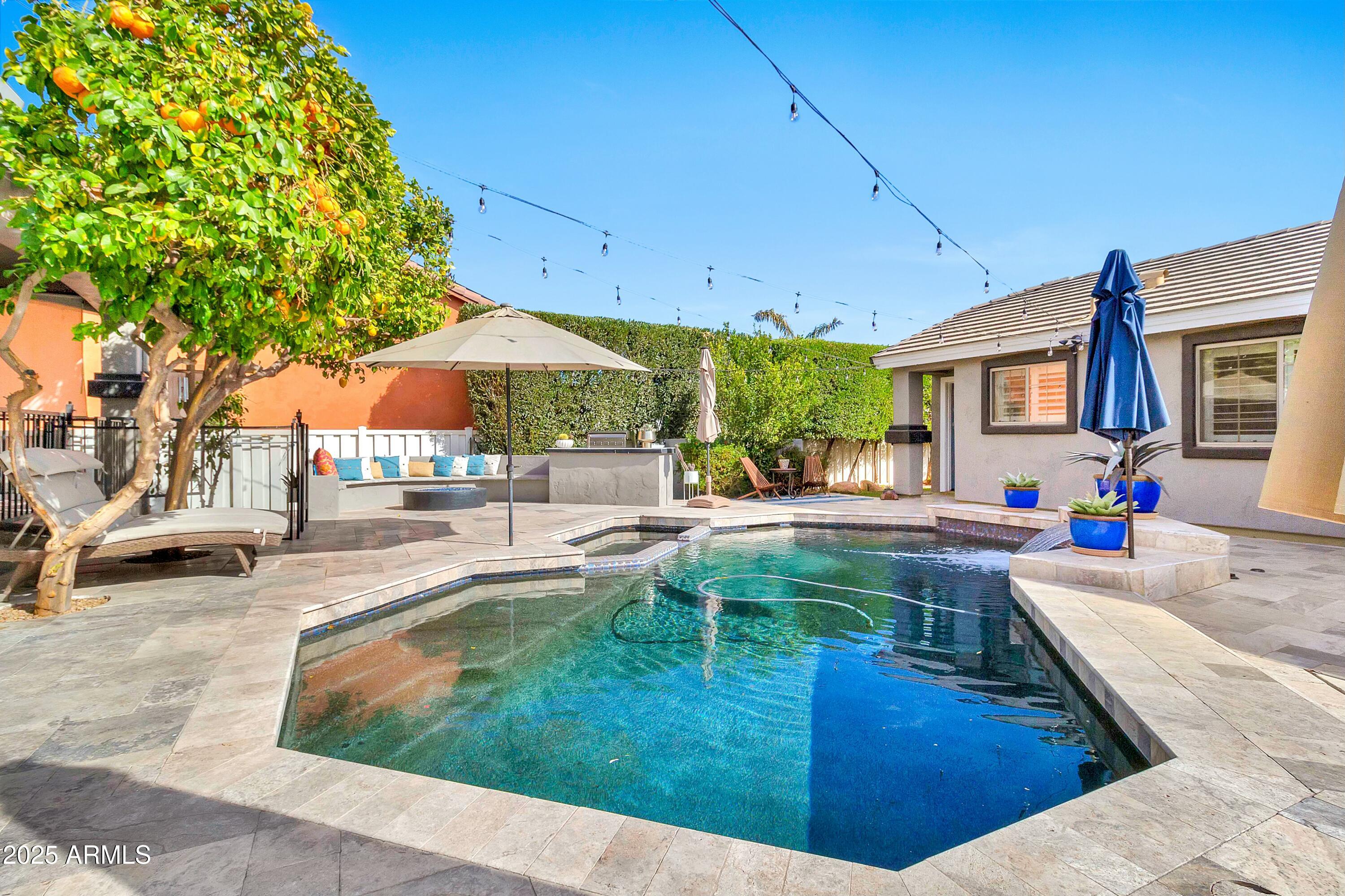 2861 E CAMELLIA Drive
