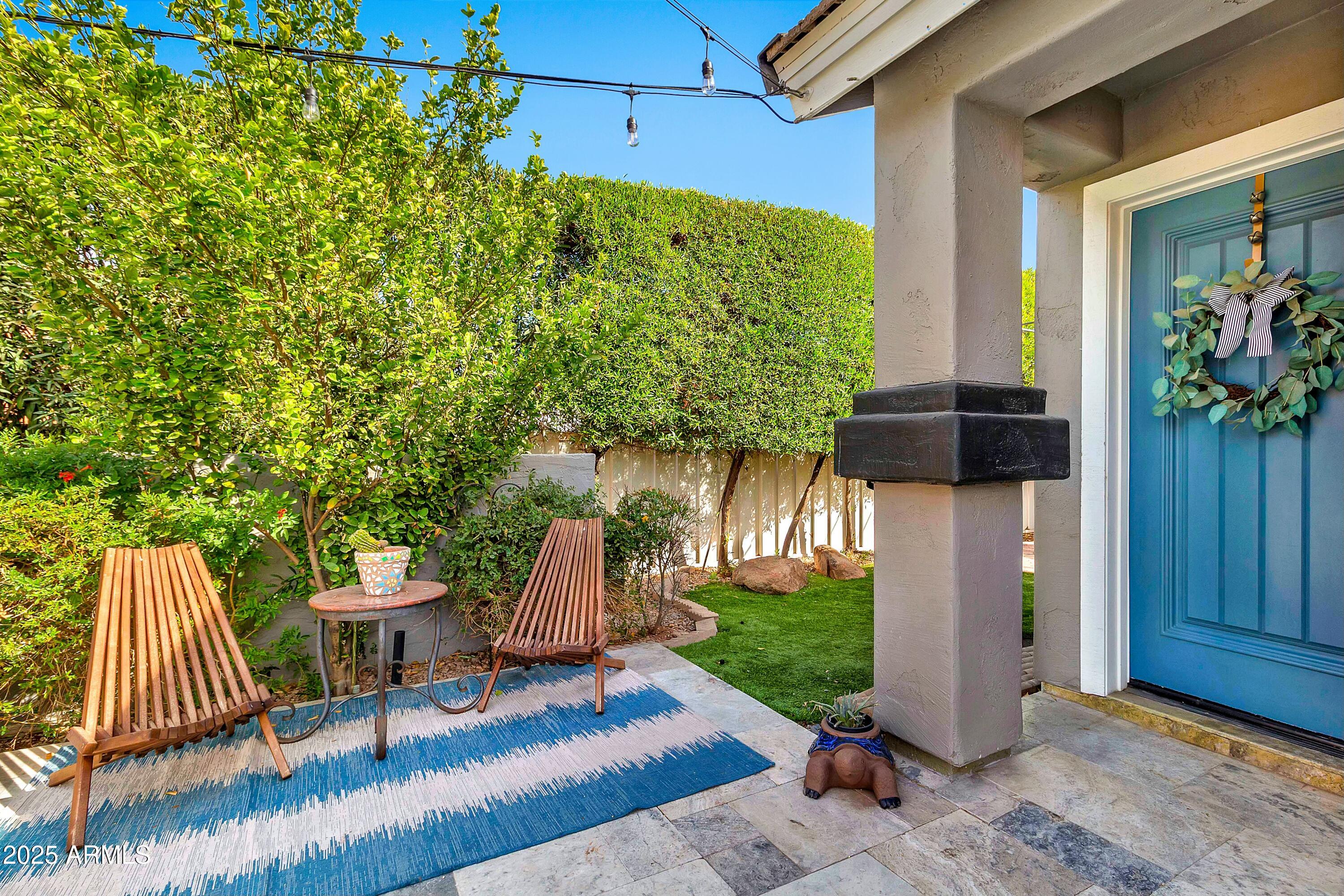 2861 E CAMELLIA Drive