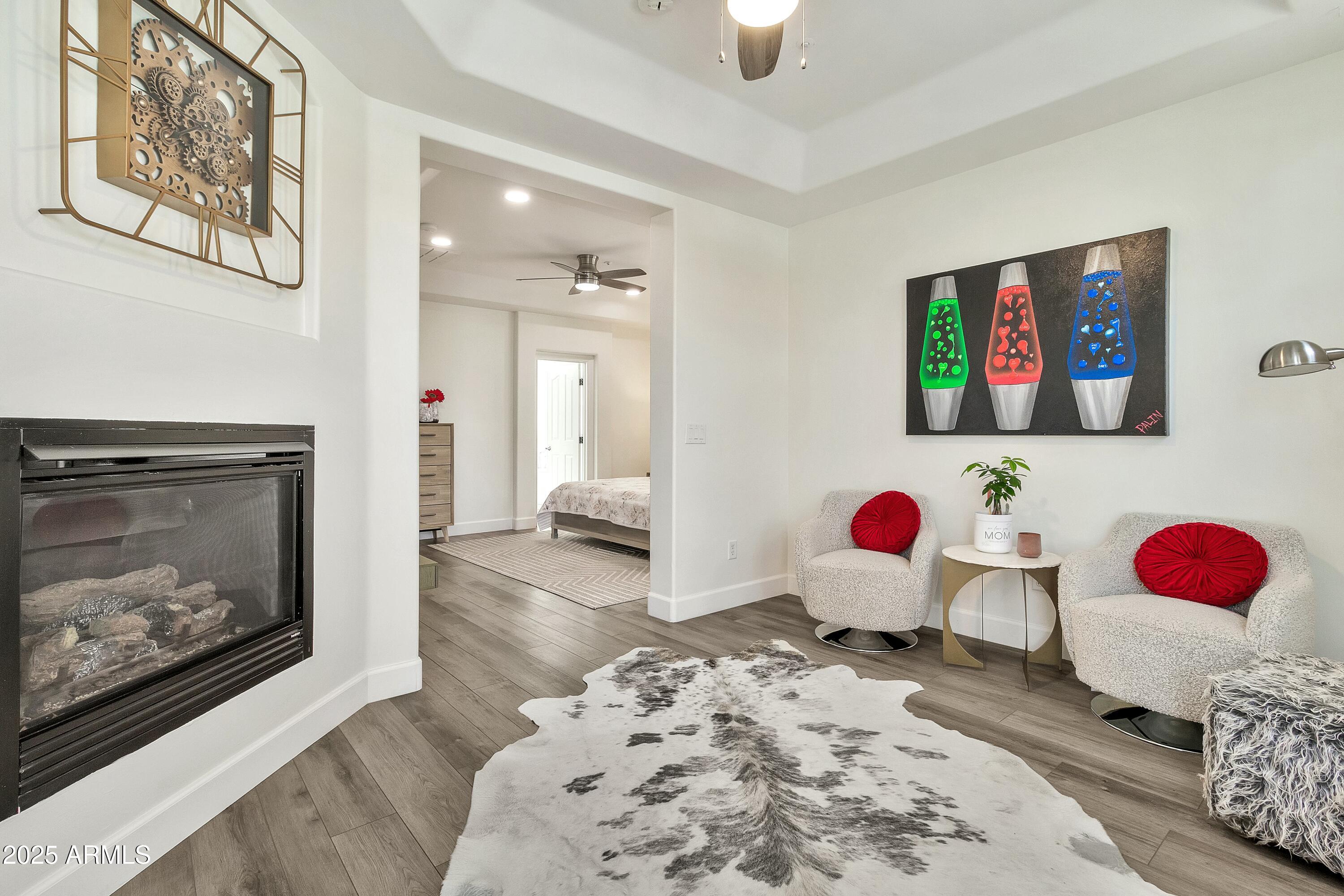 2861 E CAMELLIA Drive