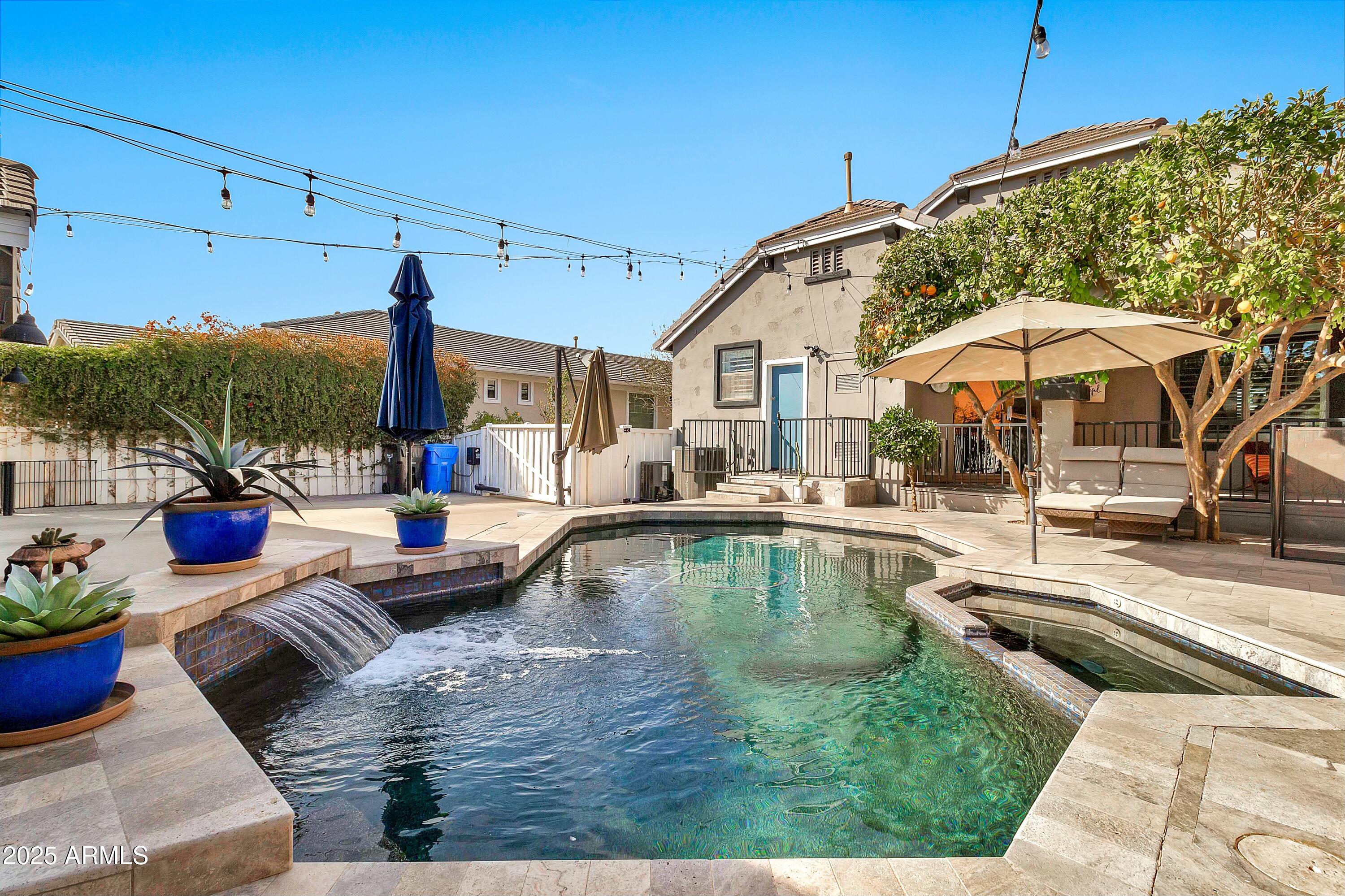 2861 E CAMELLIA Drive