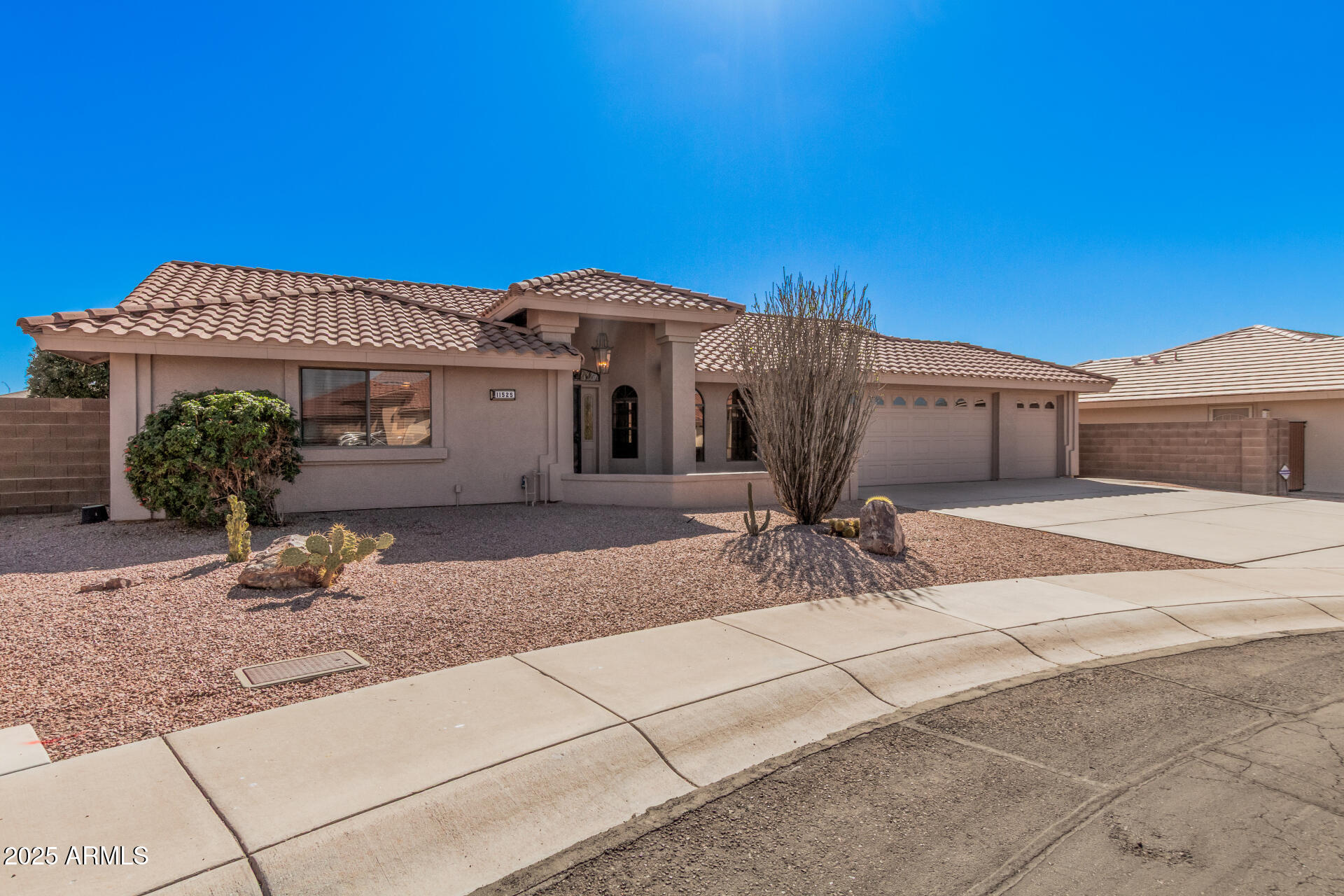 11525 E LAGUNA AZUL Circle