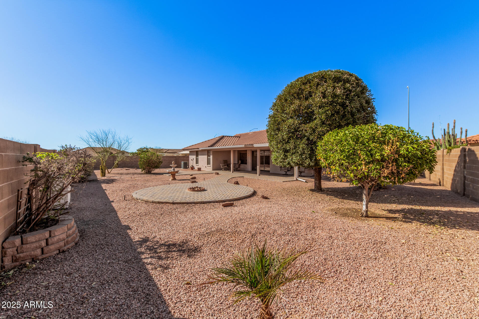 11525 E LAGUNA AZUL Circle