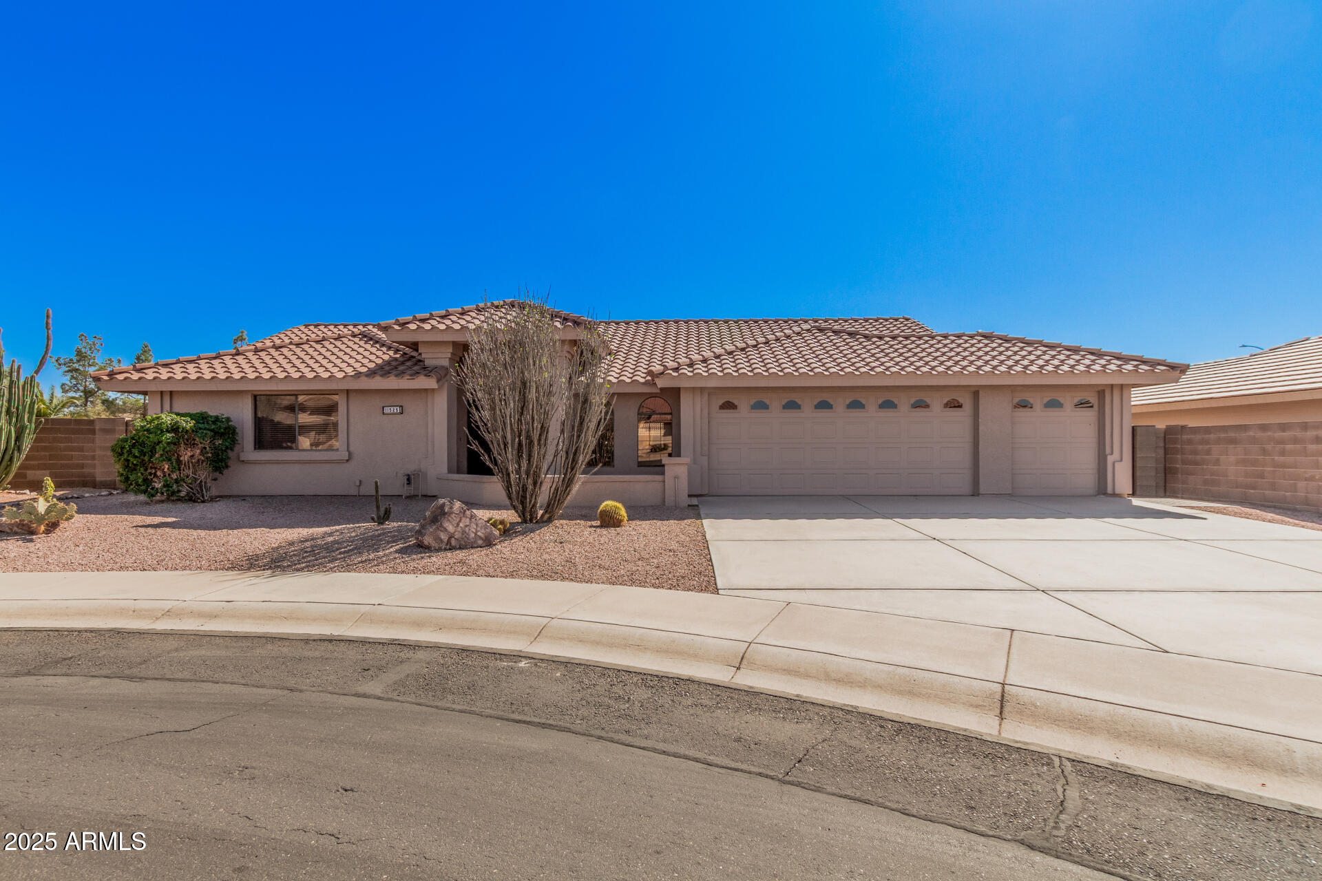 11525 E LAGUNA AZUL Circle