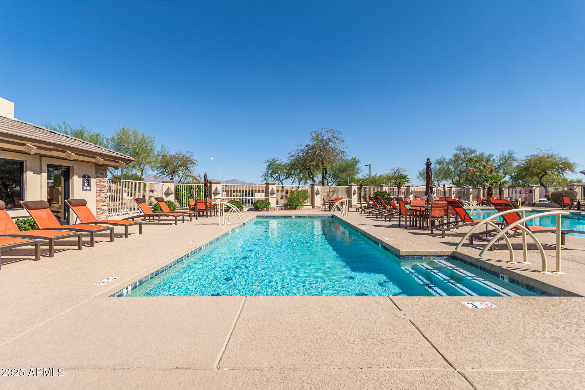 11525 E LAGUNA AZUL Circle