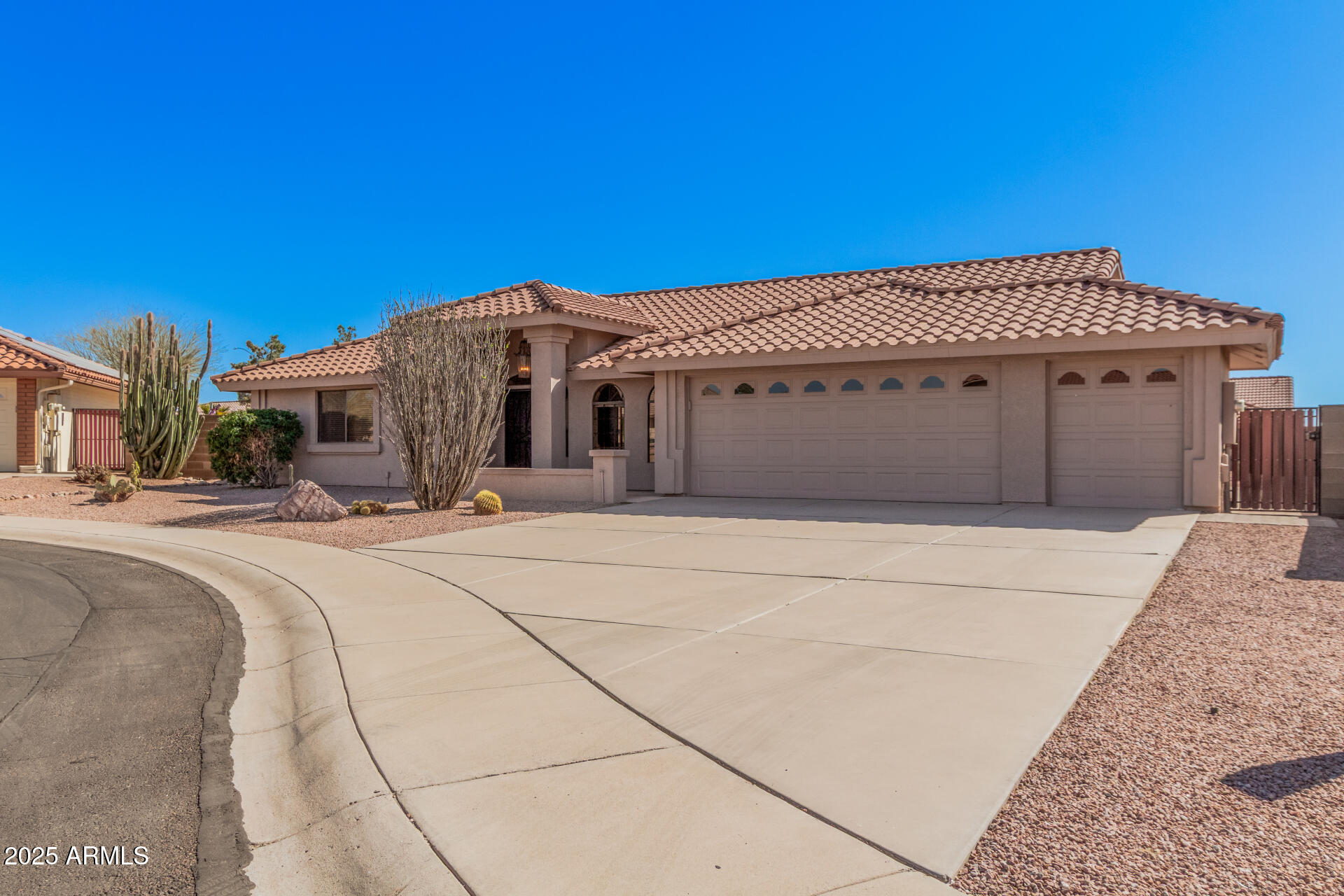 11525 E LAGUNA AZUL Circle