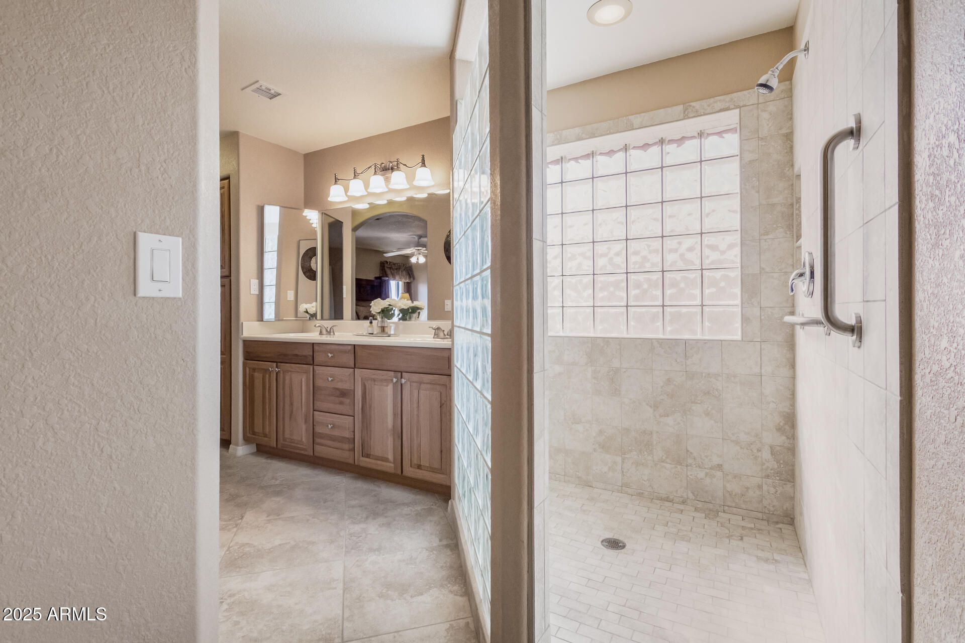 11525 E LAGUNA AZUL Circle