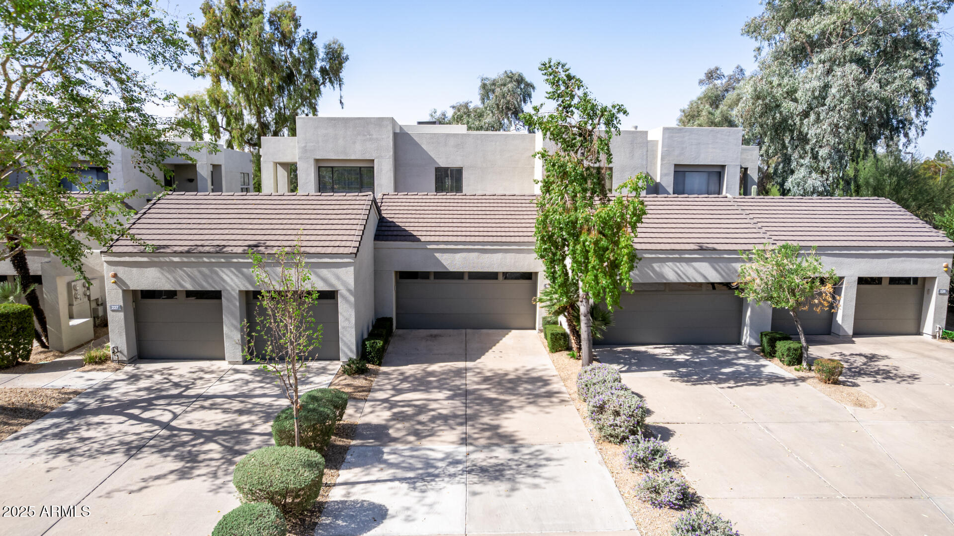 7700 E GAINEY RANCH Road 127