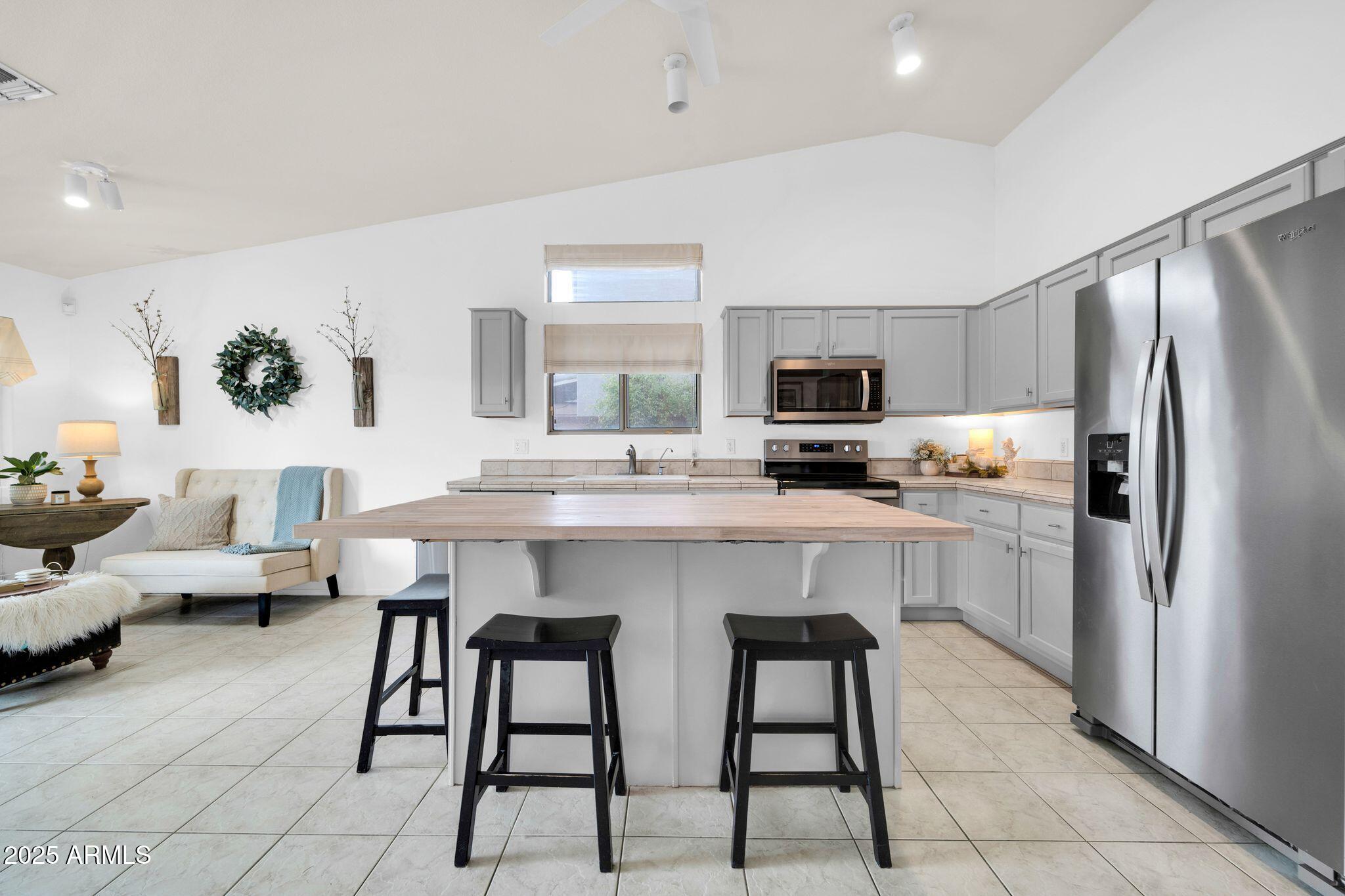4533 E COYOTE WASH Drive