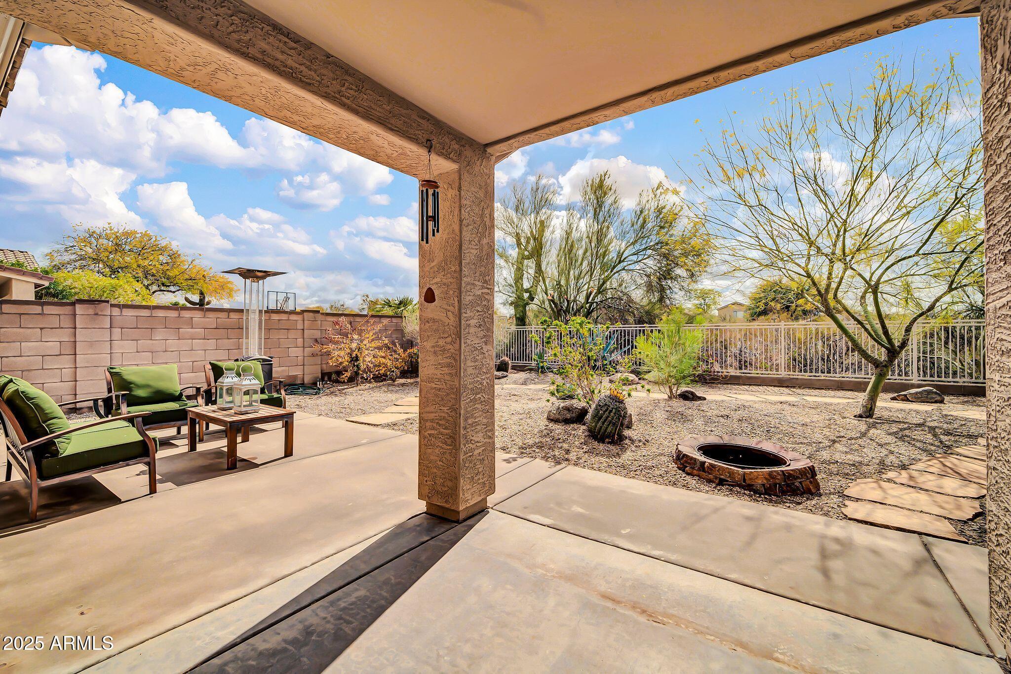 4533 E COYOTE WASH Drive