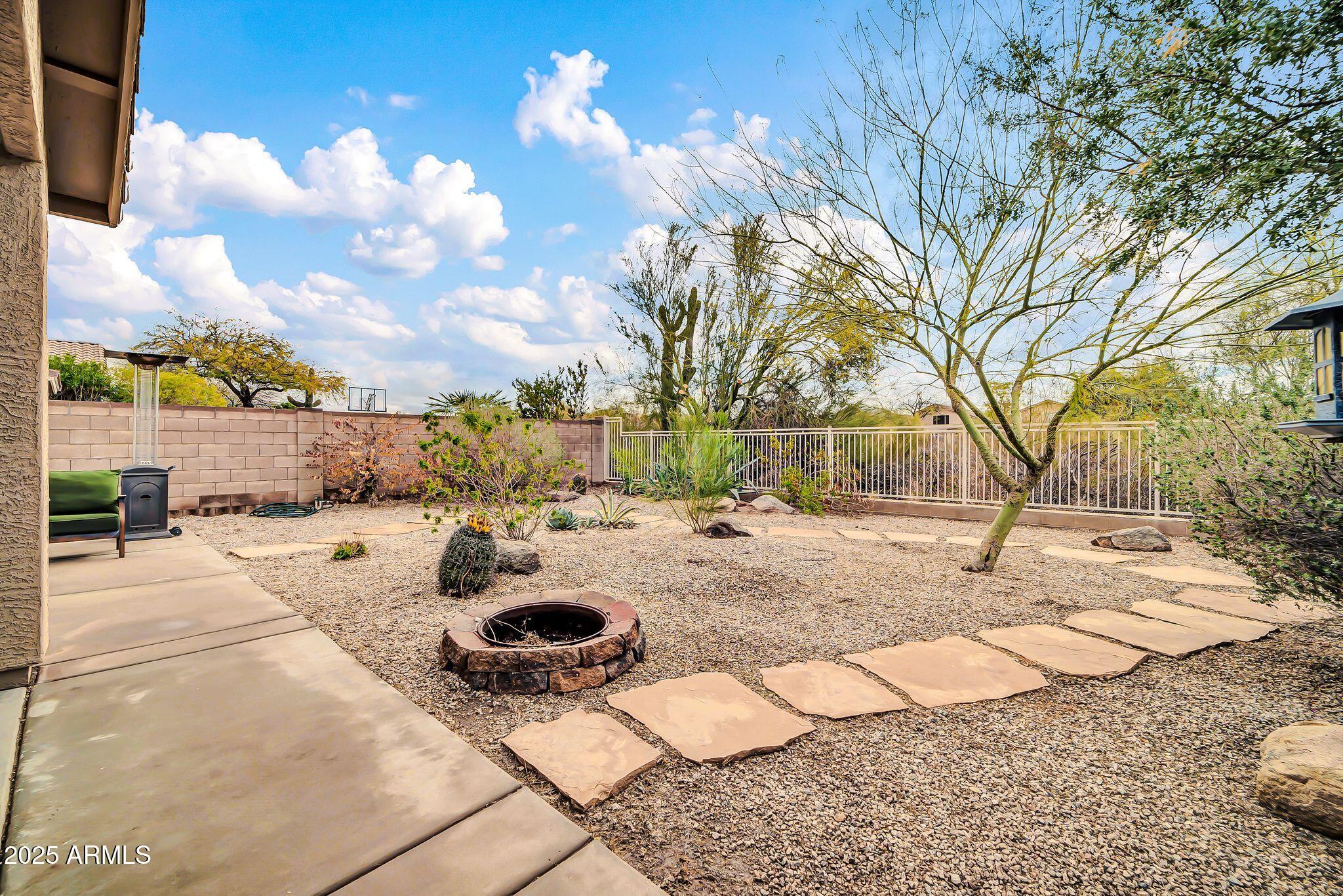 4533 E COYOTE WASH Drive