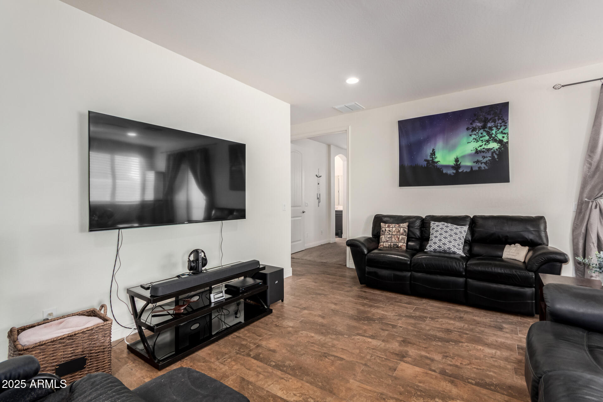 38062 W SAN CAPISTRANO Avenue