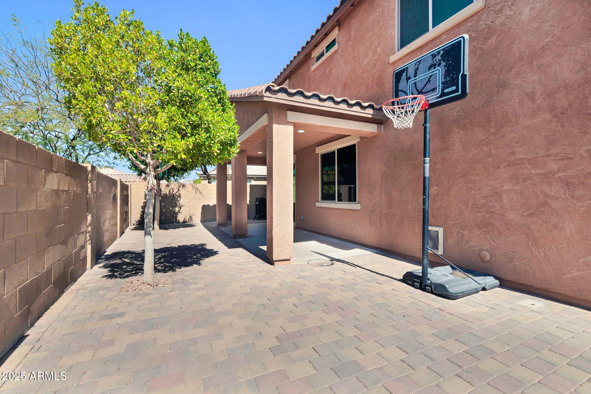 314 N 79TH Place