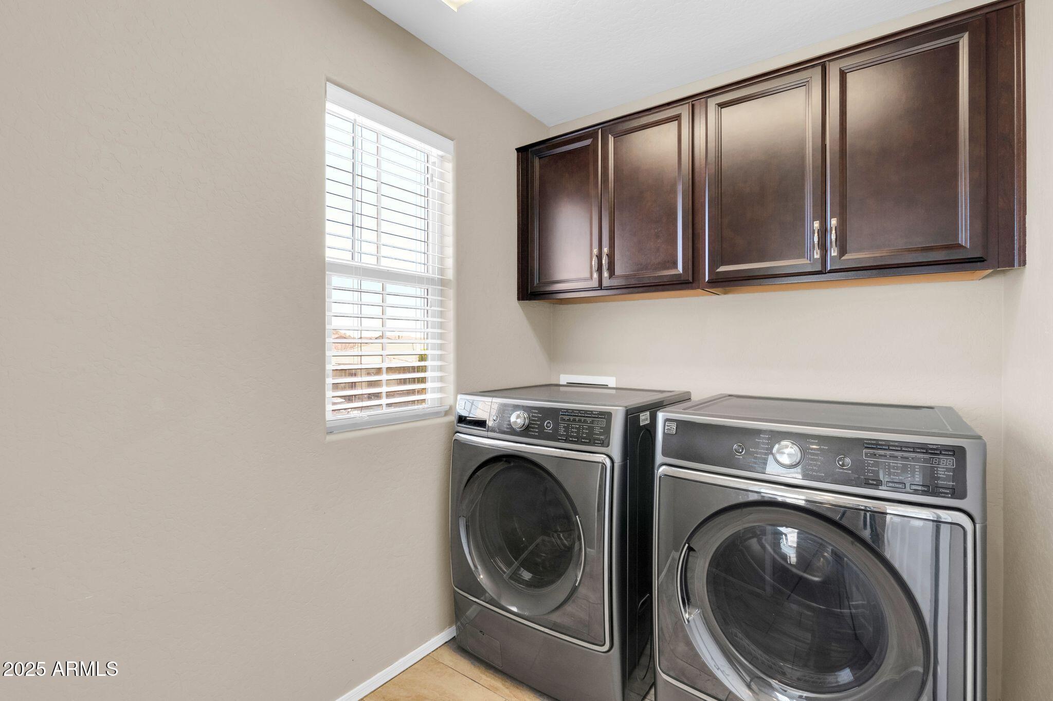 314 N 79TH Place