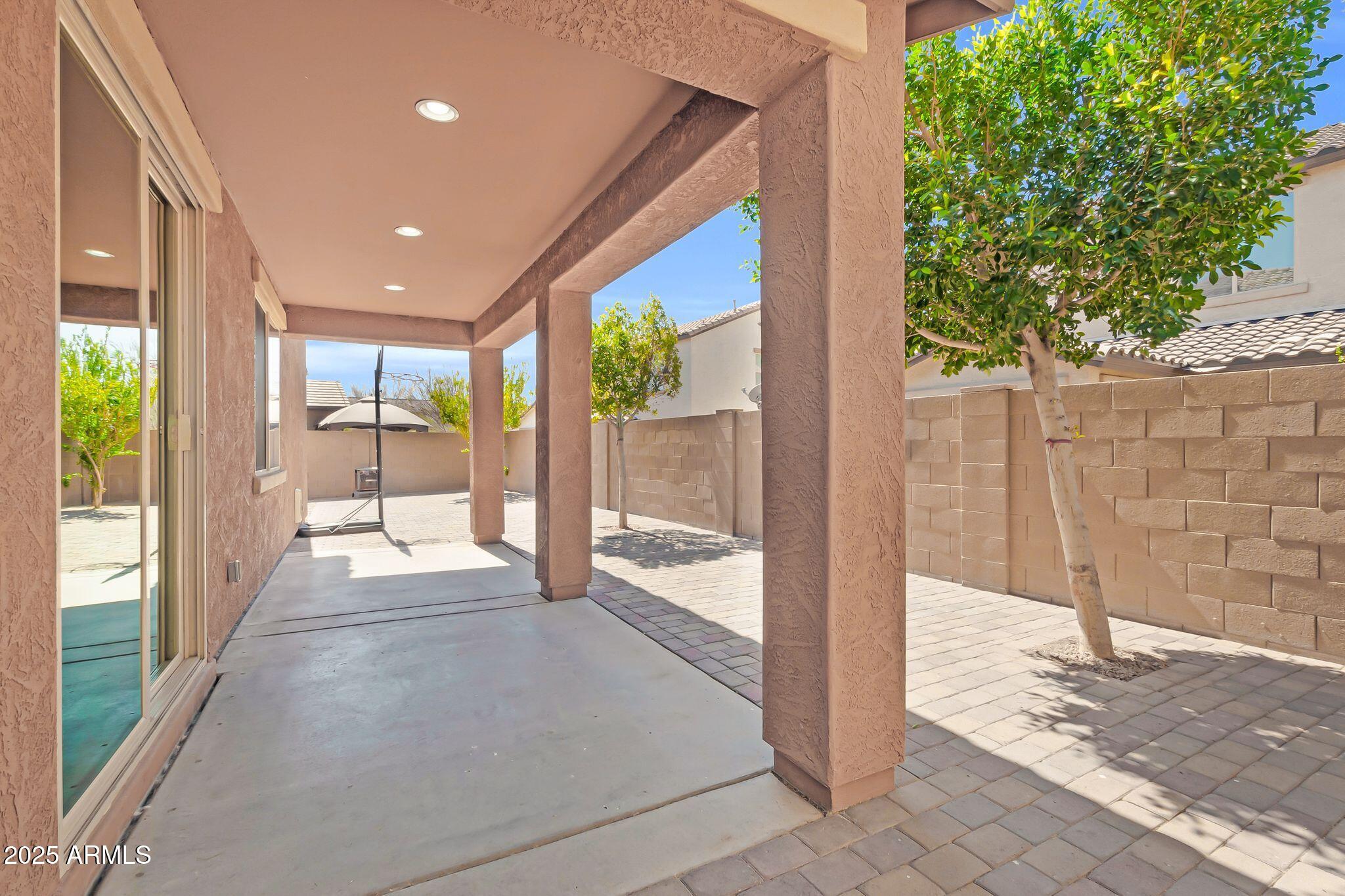 314 N 79TH Place
