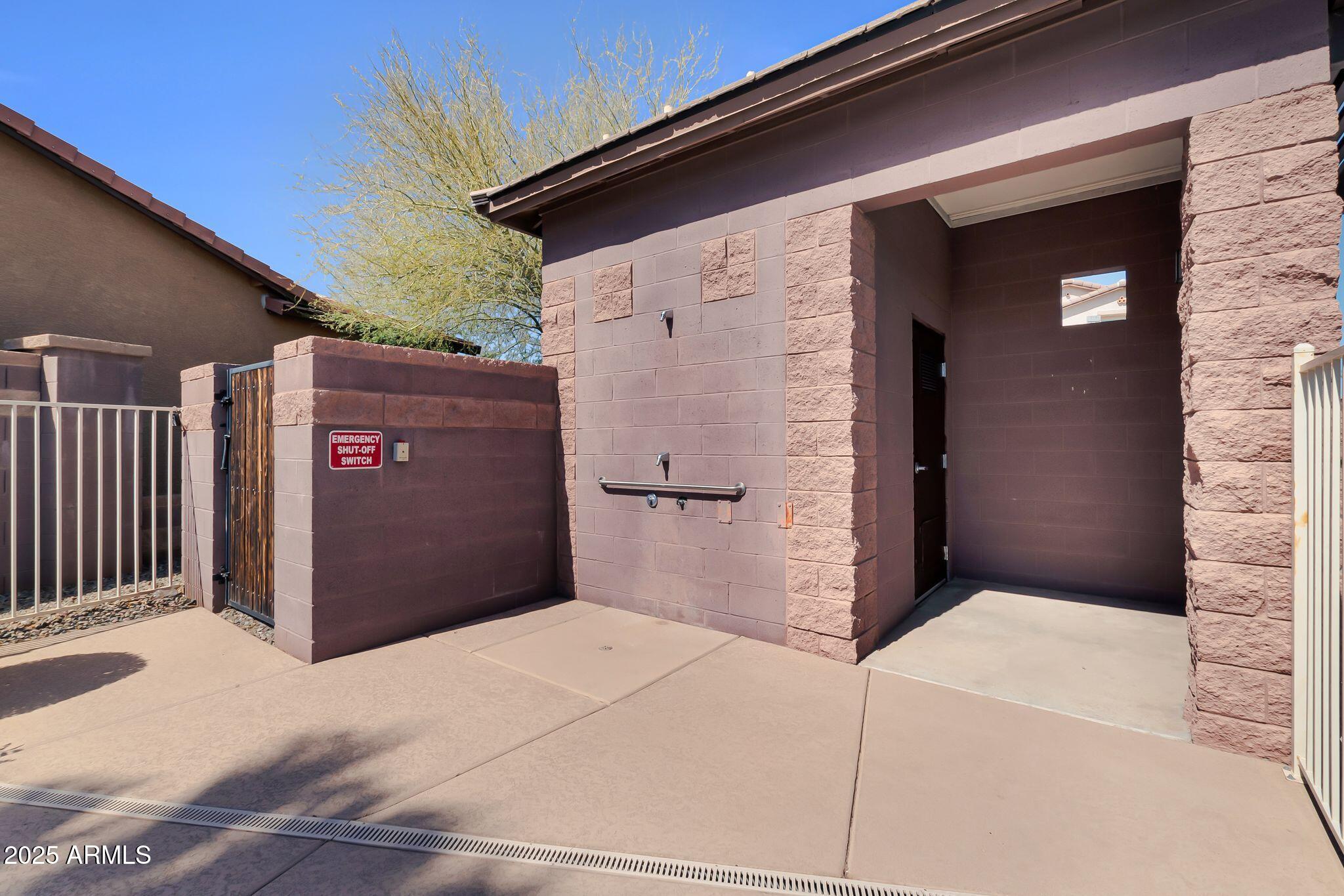 314 N 79TH Place