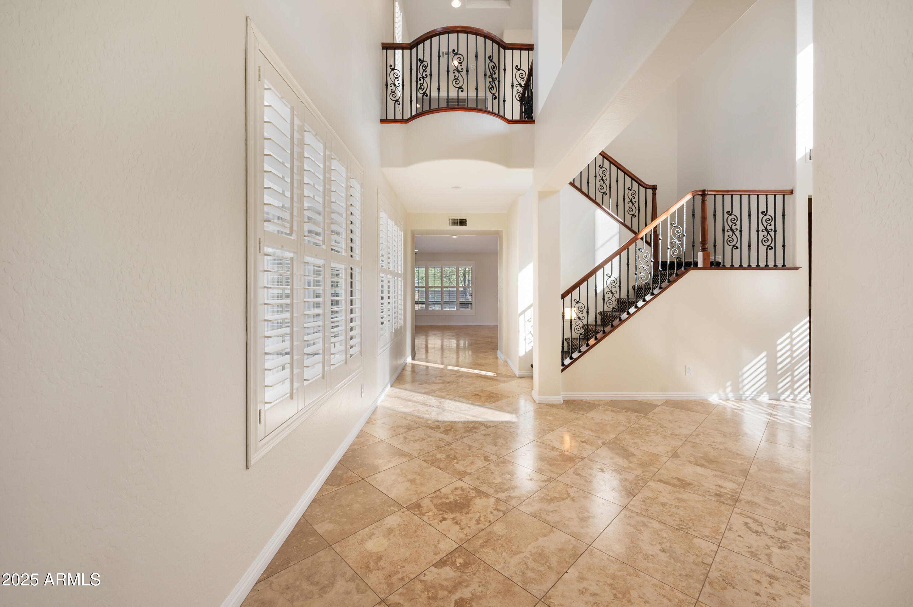 40213 N NOBLE HAWK Court