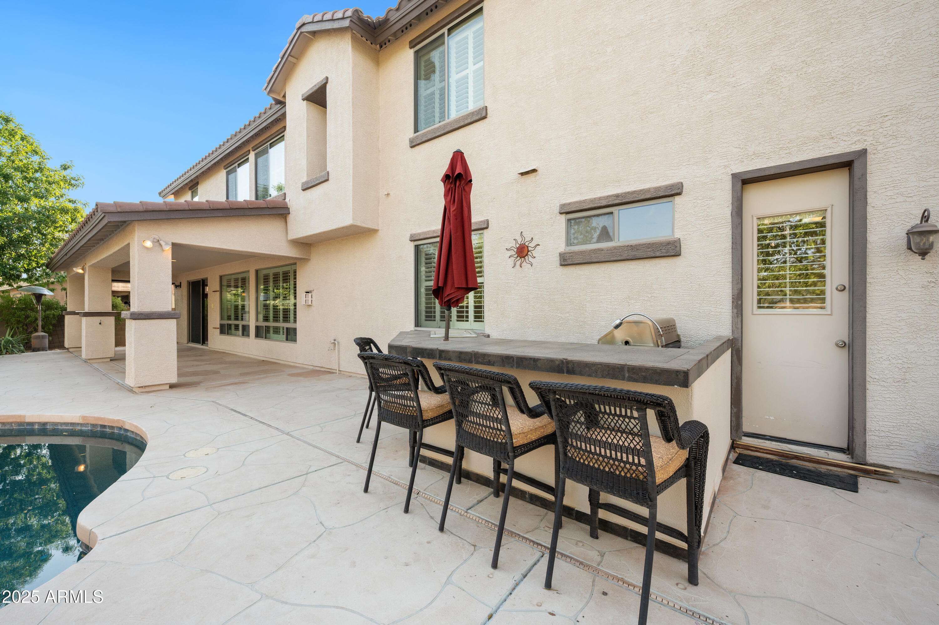 40213 N NOBLE HAWK Court