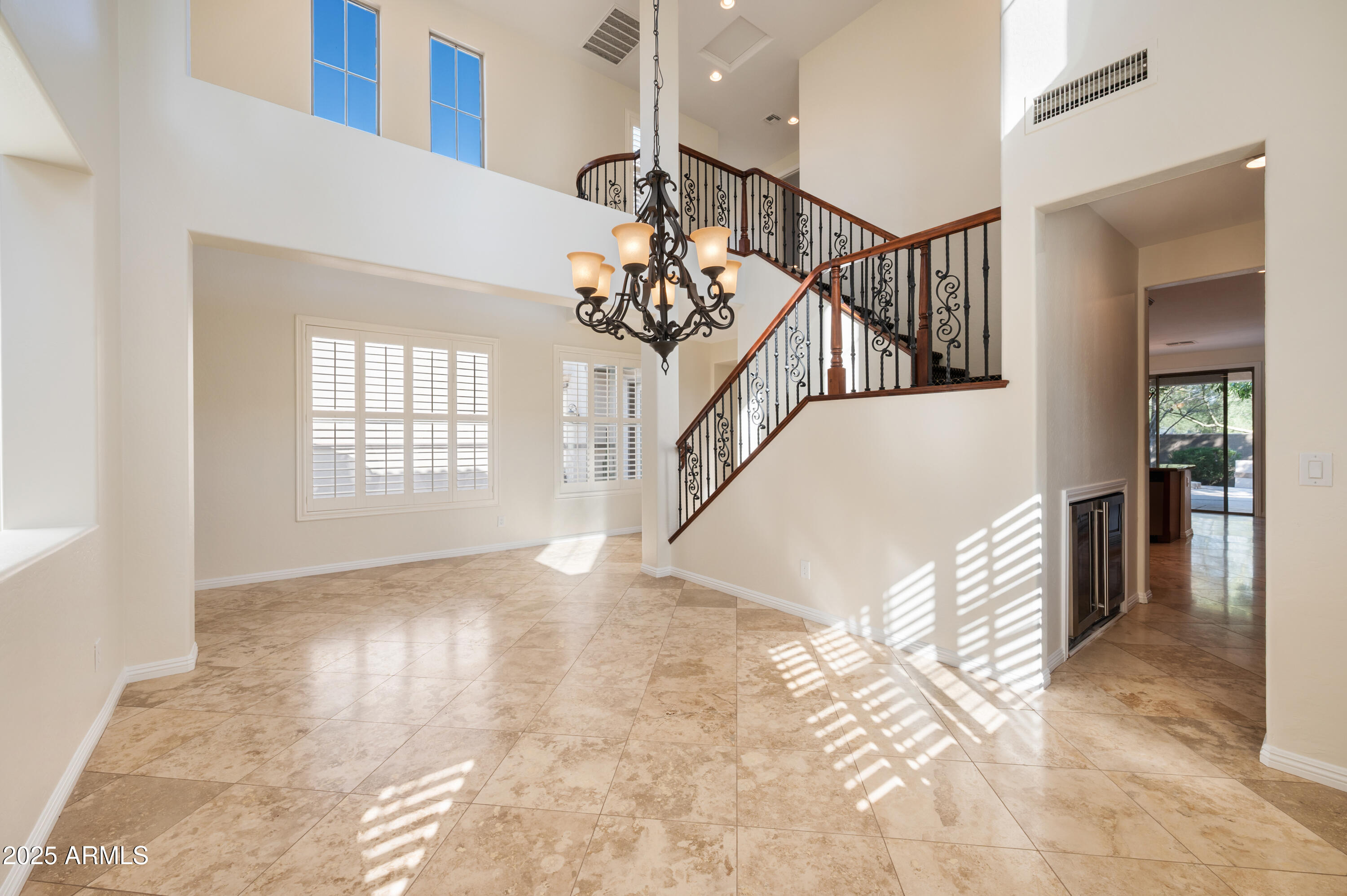 40213 N NOBLE HAWK Court