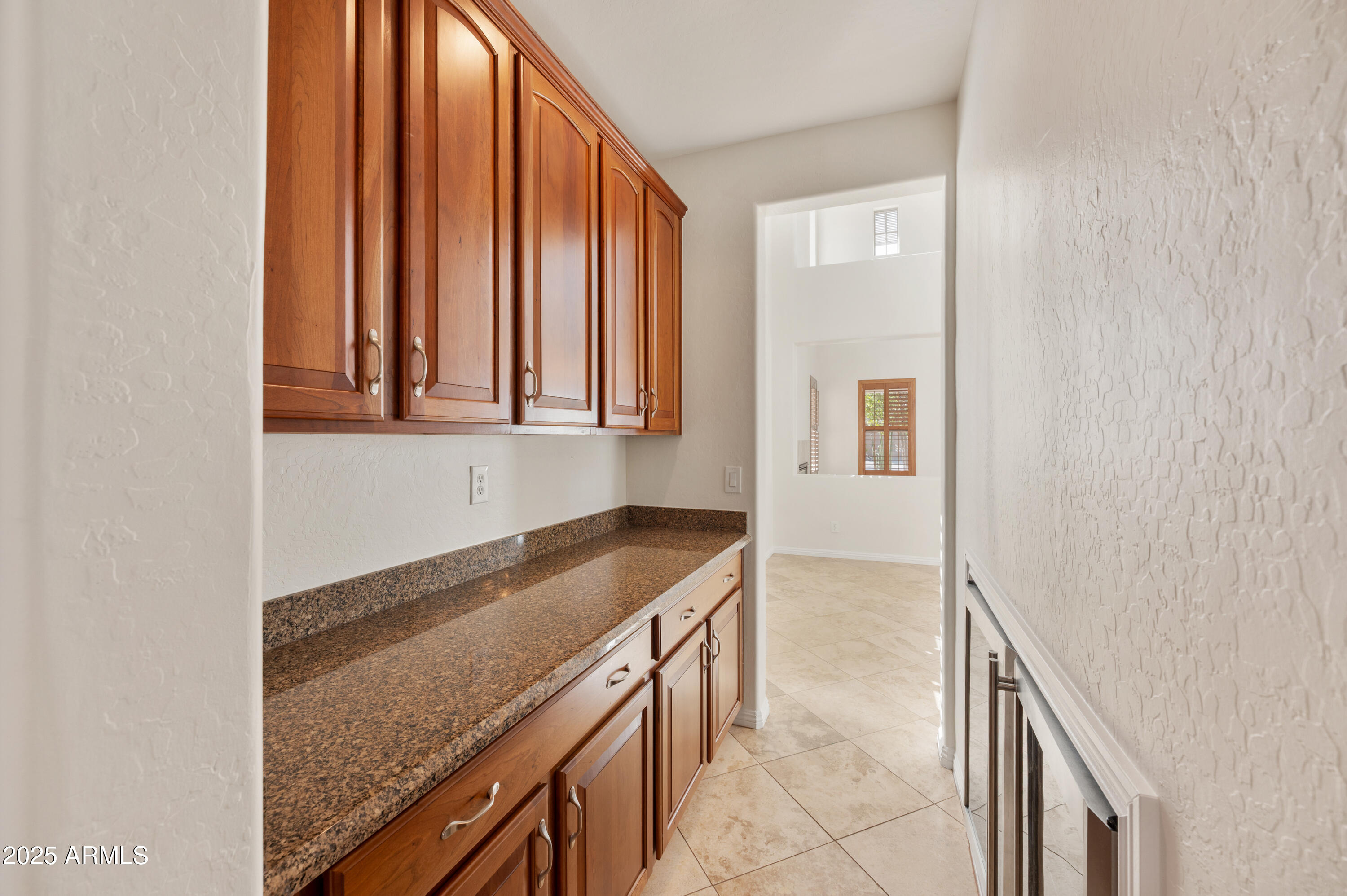 40213 N NOBLE HAWK Court
